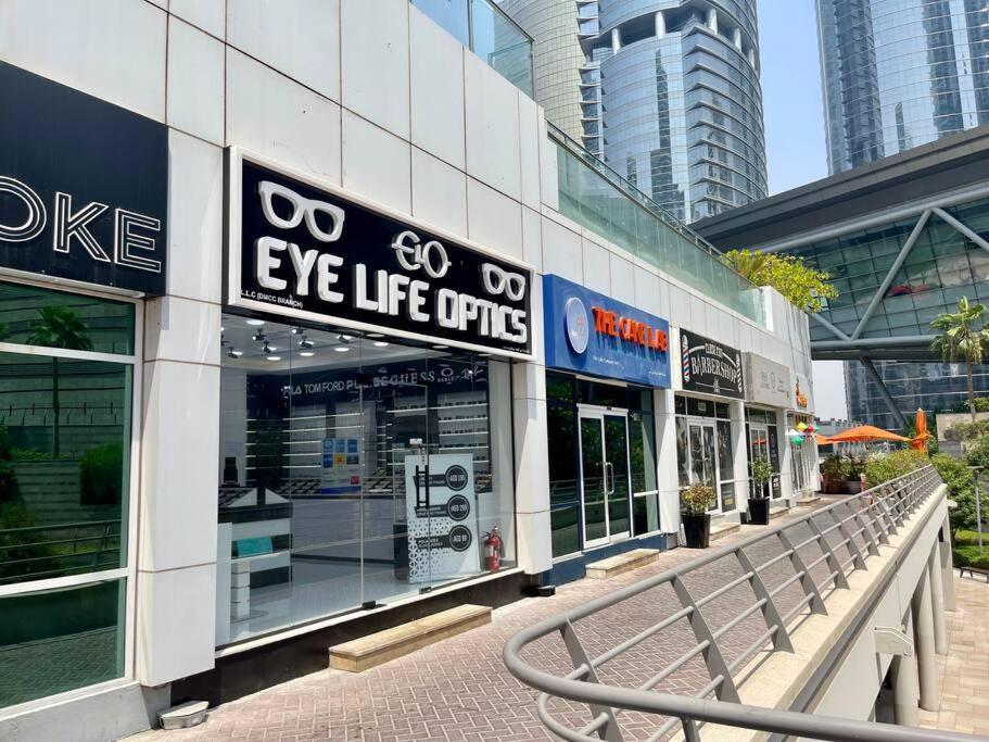 Renovated Terrace Jlt Next To Metro! Apartment
