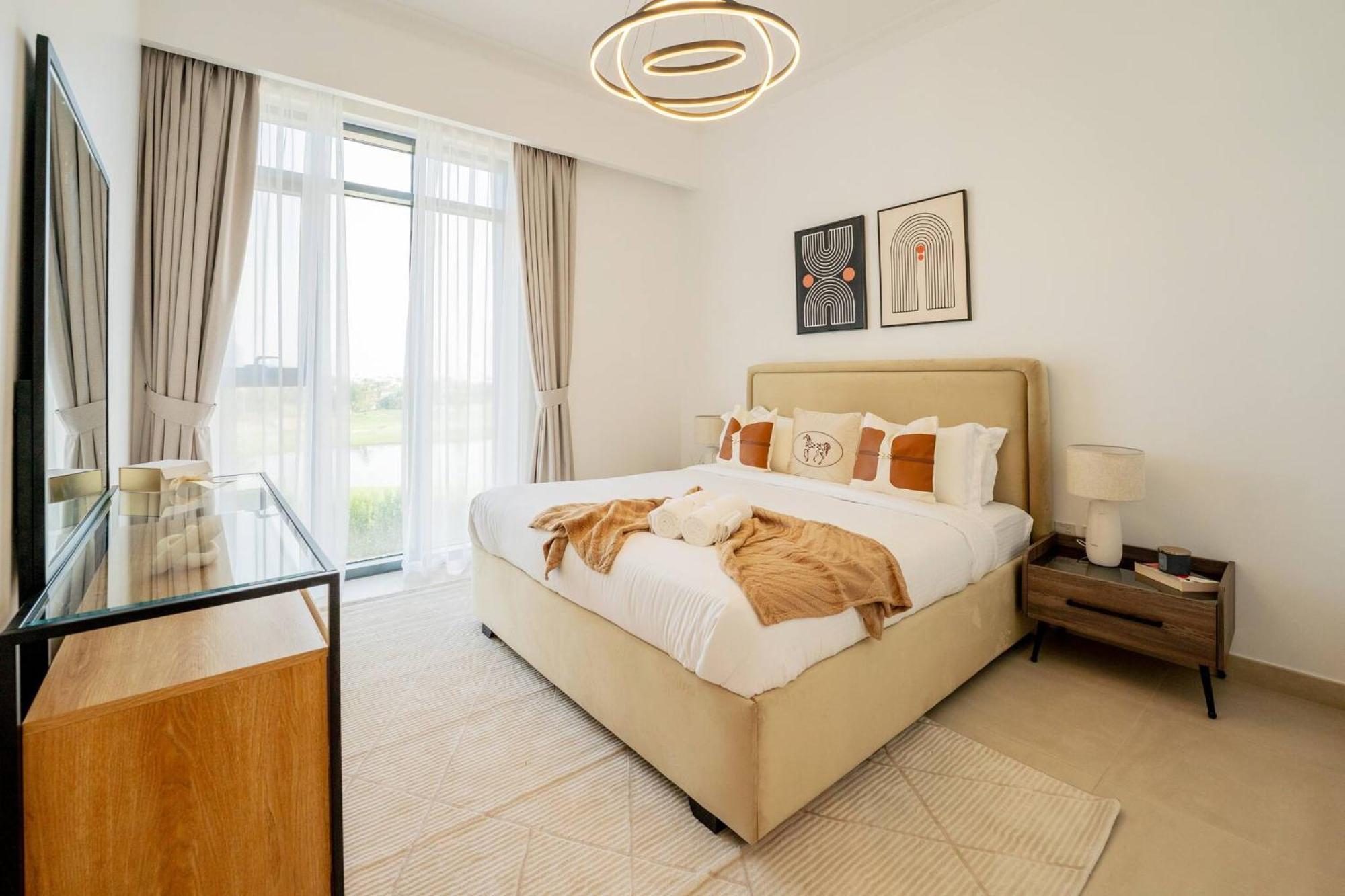 Lux Golf Views 3 Bedroom In Emirates Hills