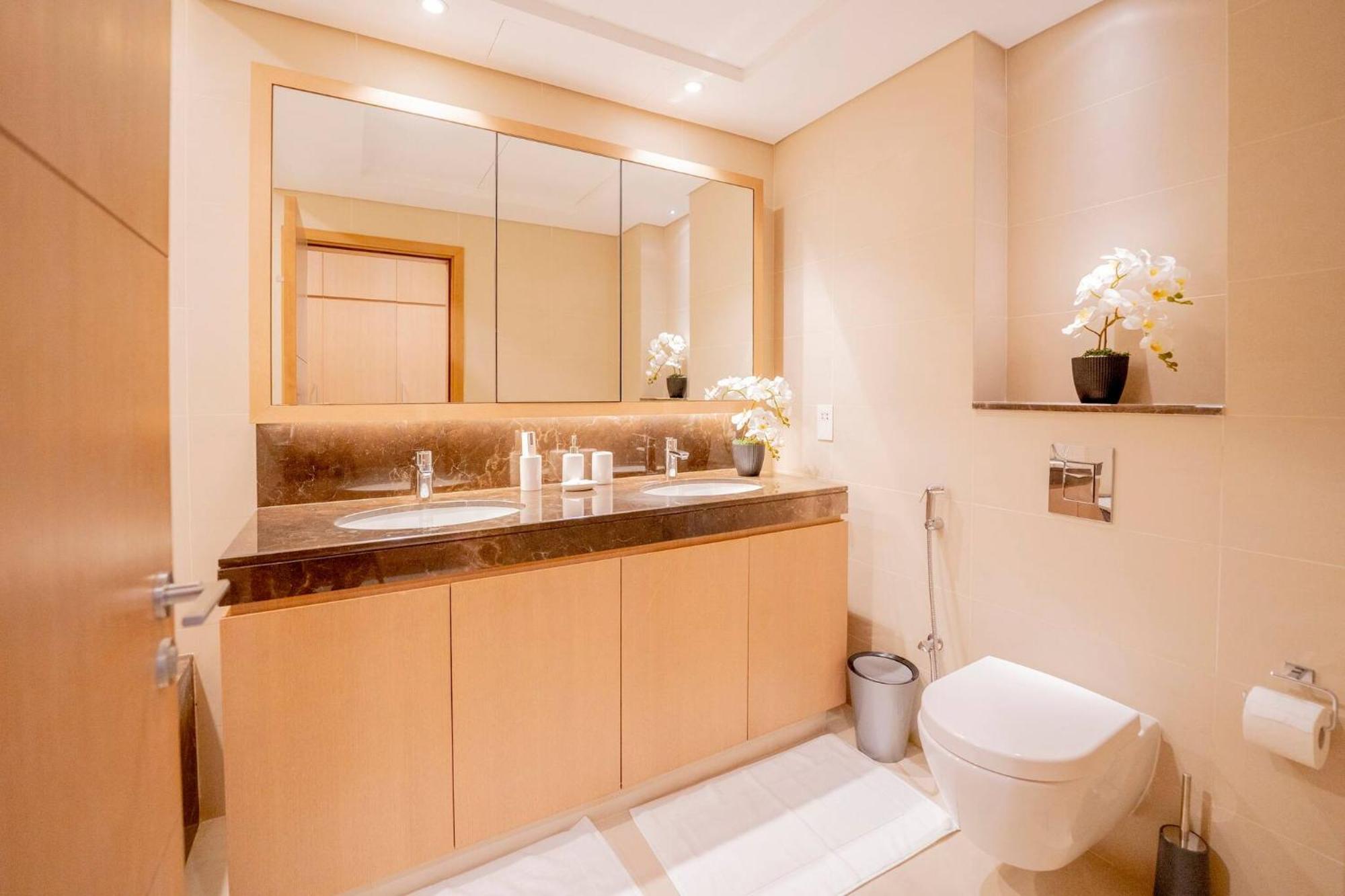 Lux Golf Views 3 Bedroom In Emirates Hills Apartment Dubai