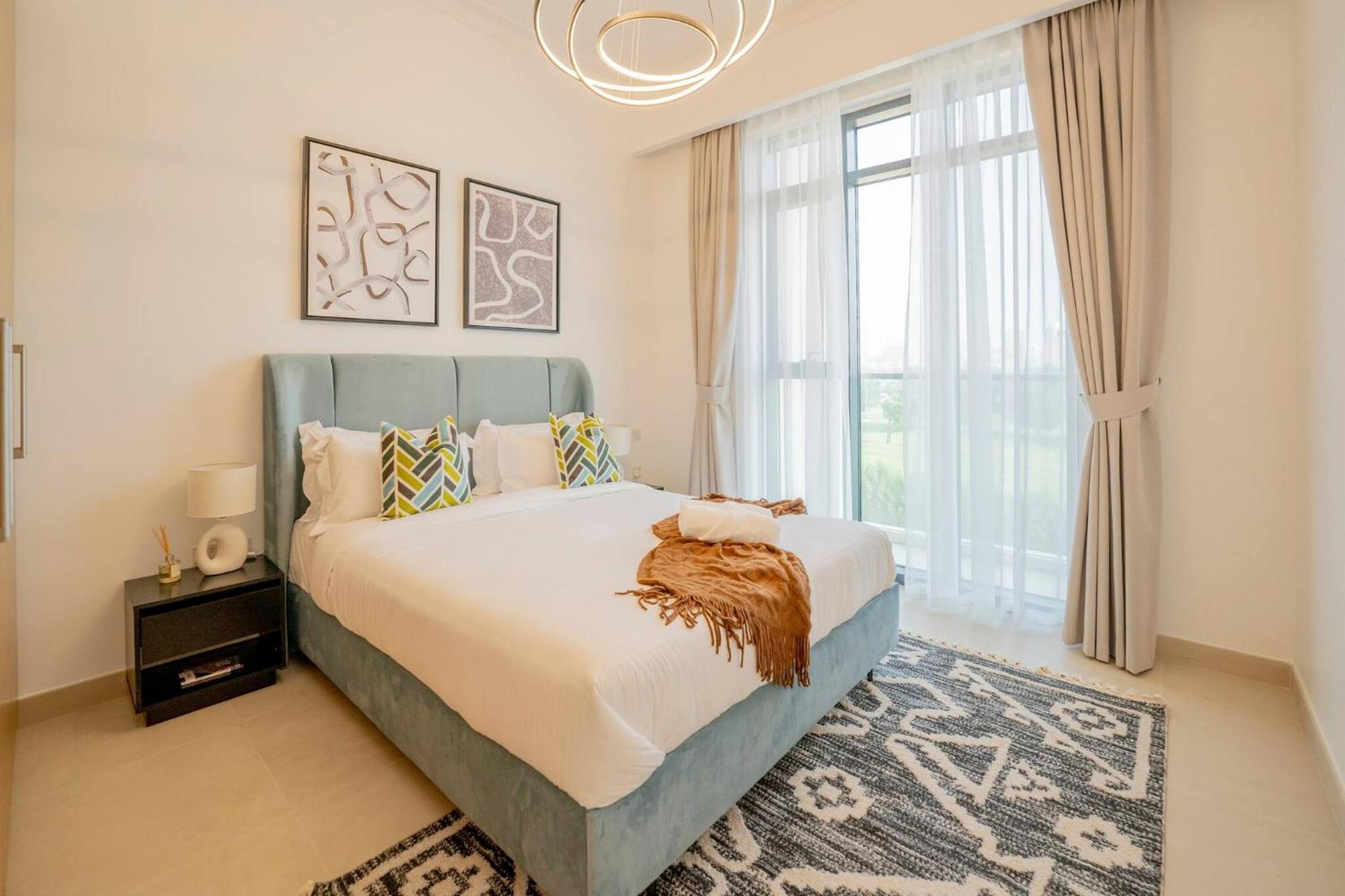 Lux Golf Views 3 Bedroom In Emirates Hills *