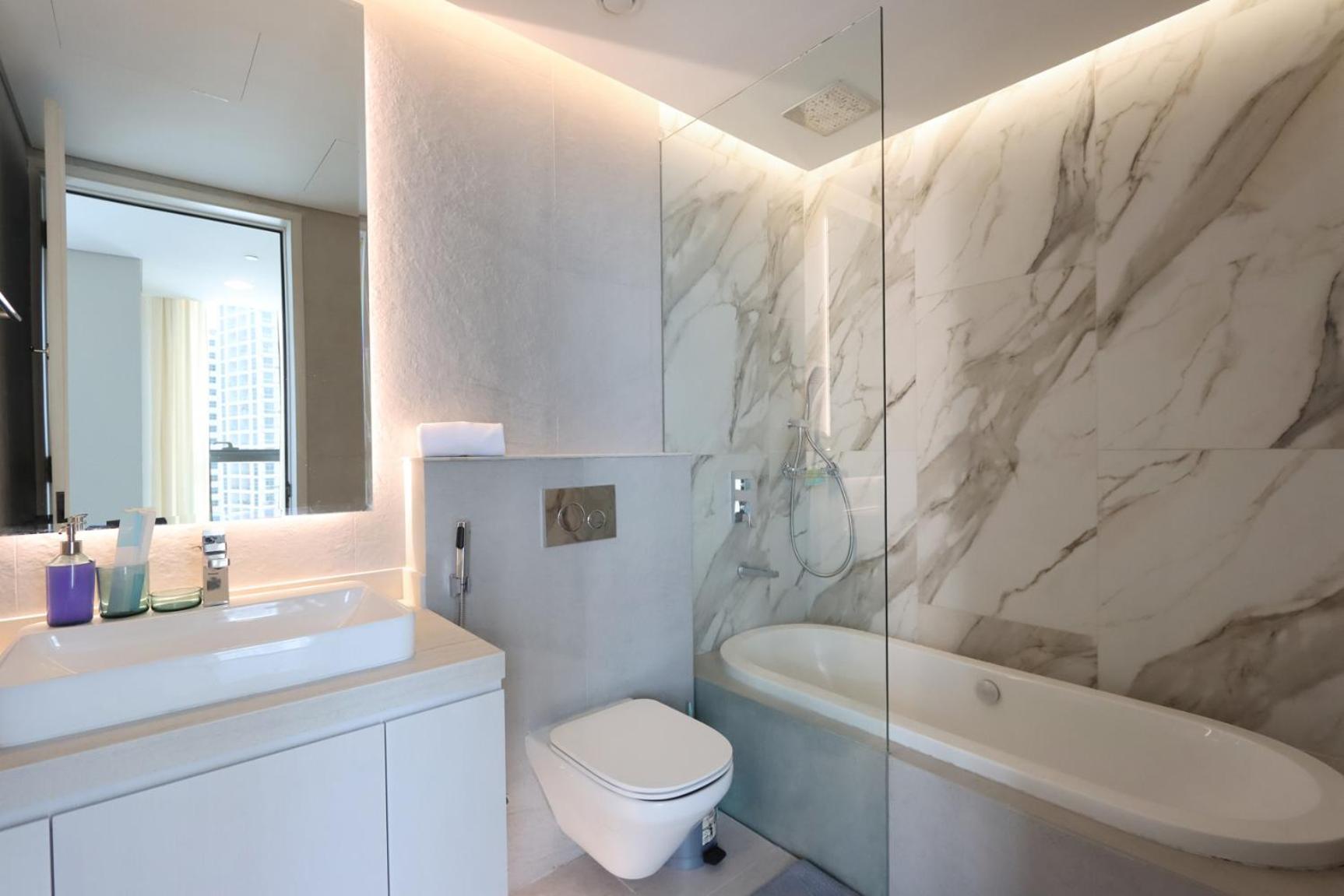 Apartment Livbnb - Sea And Marina View, Steps To Marina Walk