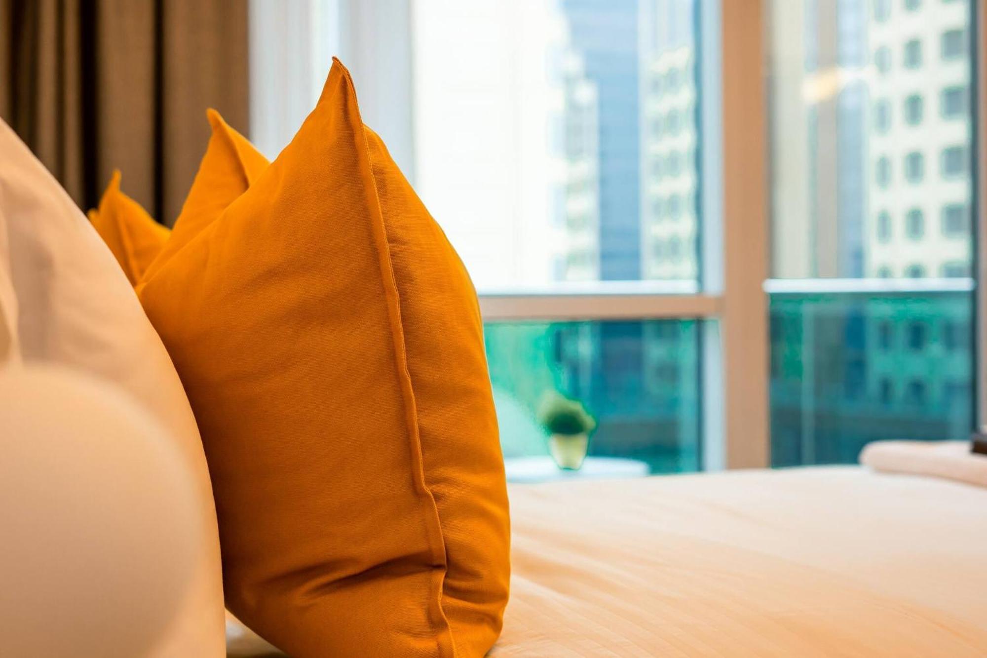 Spacious Luxe Near Metro Apartment