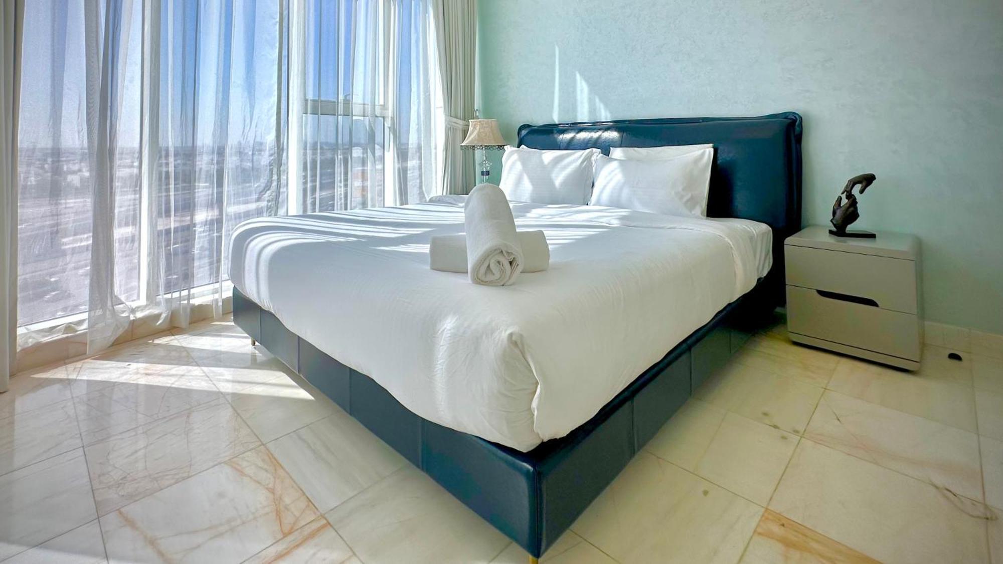 Charming 2br In The Heart Of Business Bay By Bhavan *