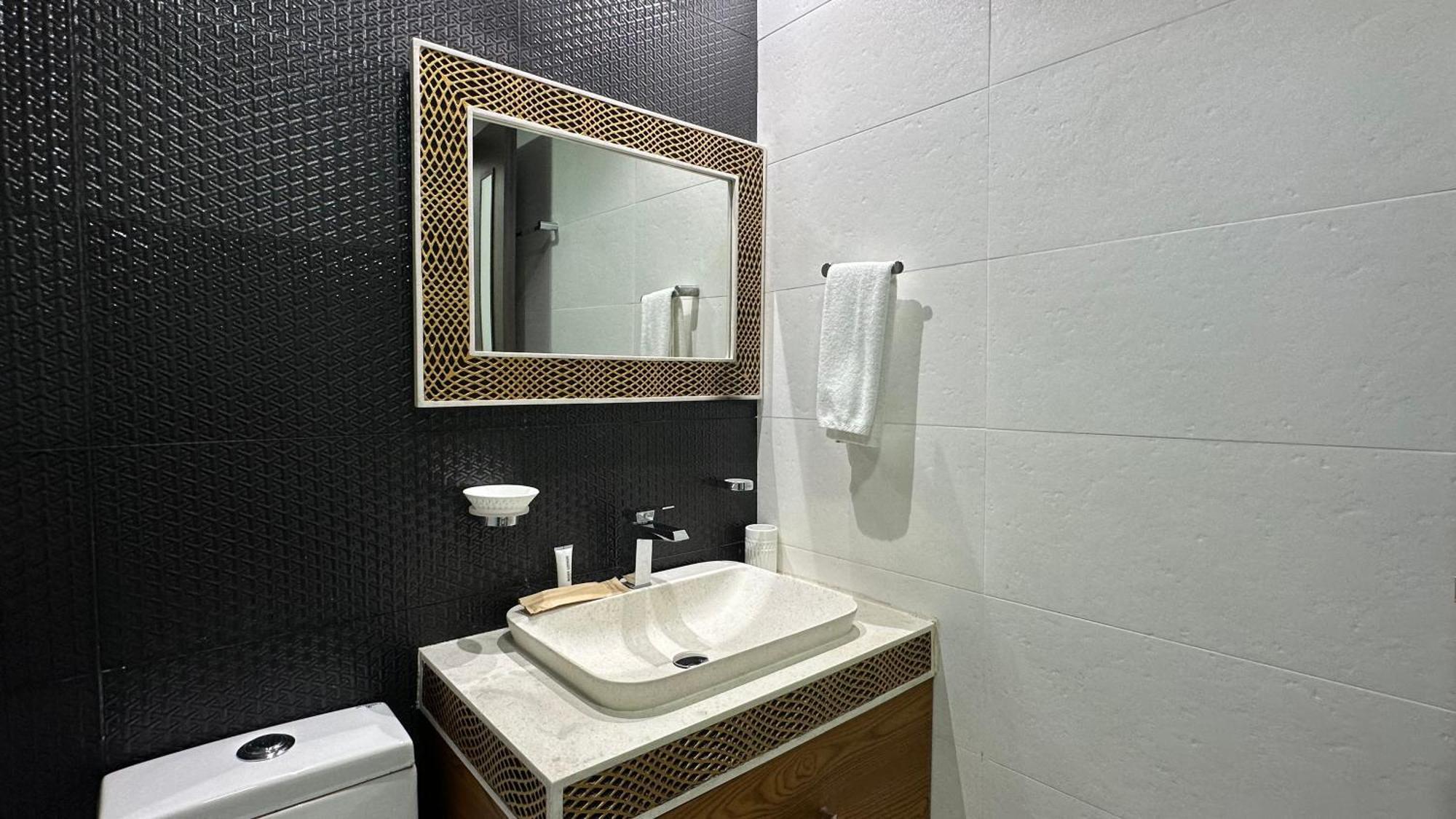 Charming 2br In The Heart Of Business Bay By Bhavan Apartment