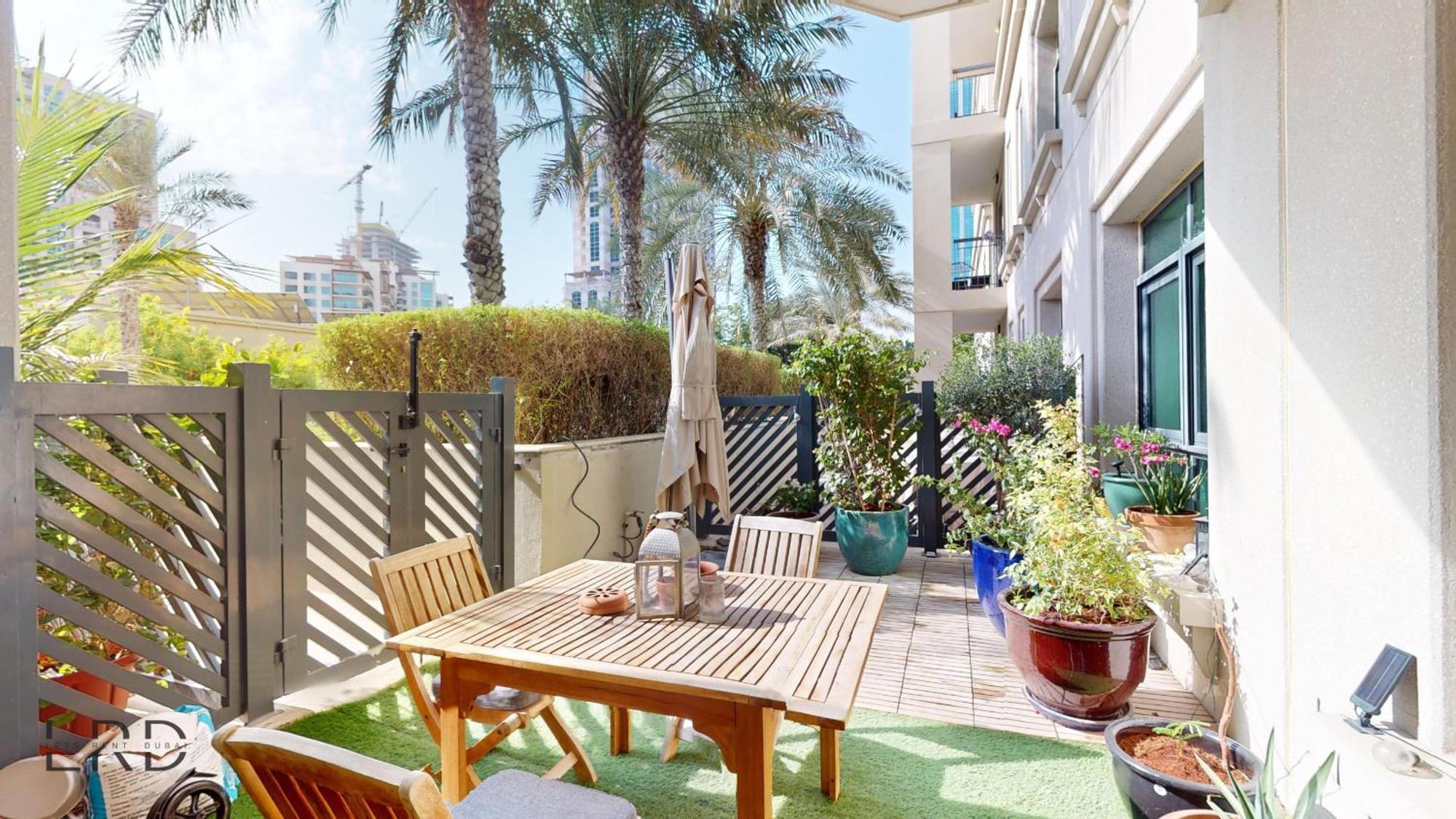 Private Garden Views Fully Furnished
