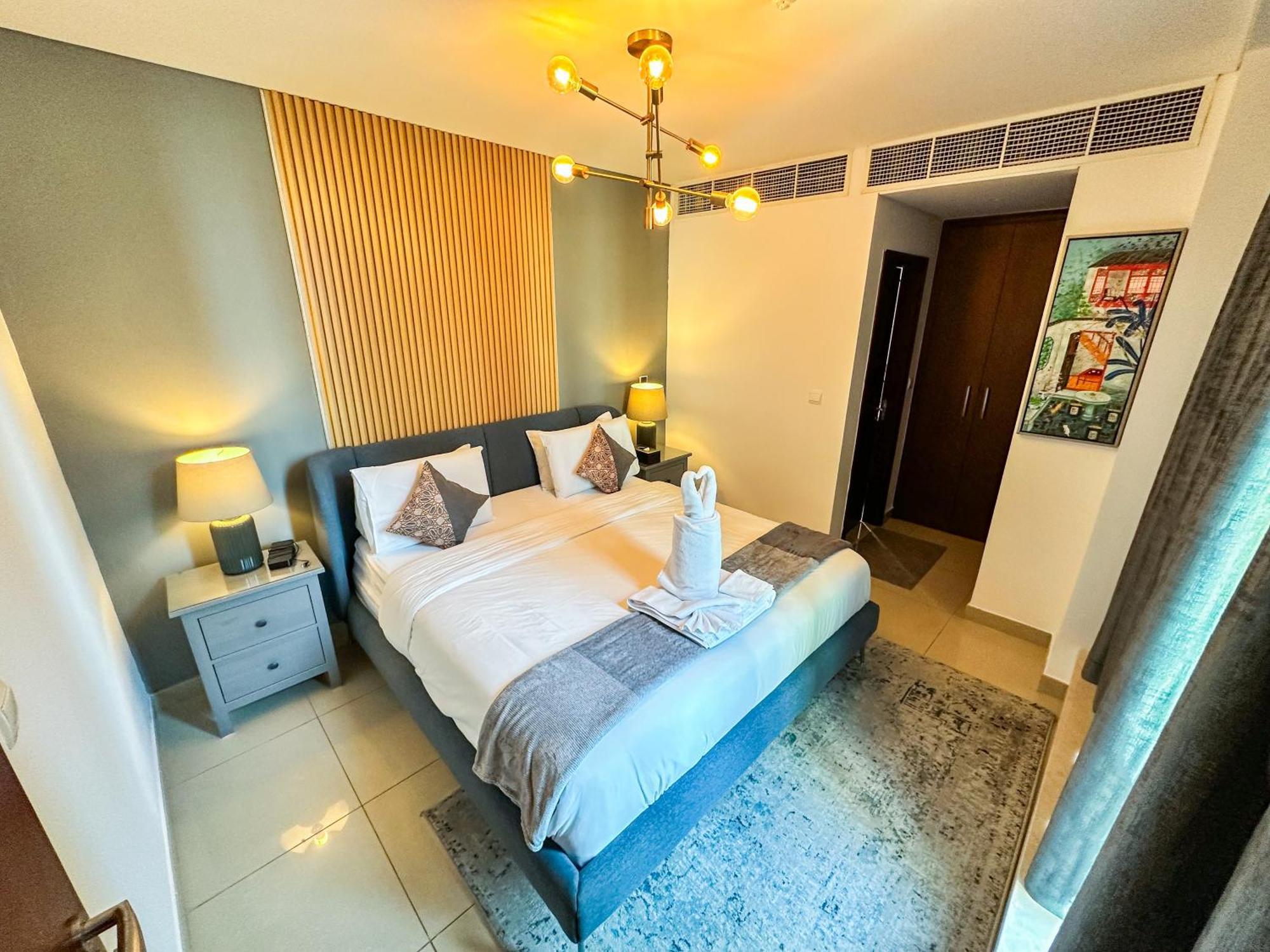 Apartment Vserve - 1 Bedroom Spacious Majestic Burj Khalifa View Dubai