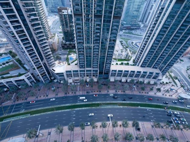 Act One Tower Near Burj Khalifa,dubai Mall Apartment