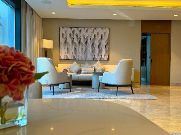 Act One Tower Near Burj Khalifa,dubai Mall Apartment Dubai