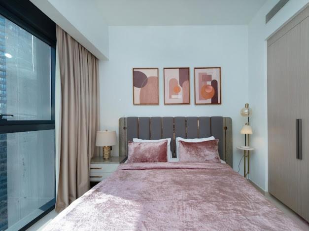 Act One Tower Near Burj Khalifa,dubai Mall Apartment
