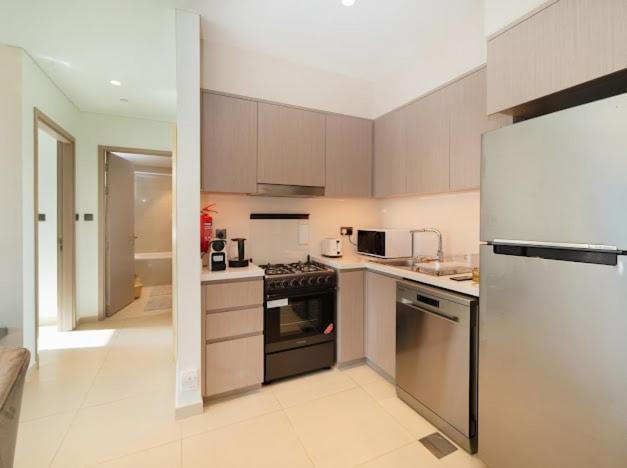Apartment Act One Tower Near Burj Khalifa,dubai Mall