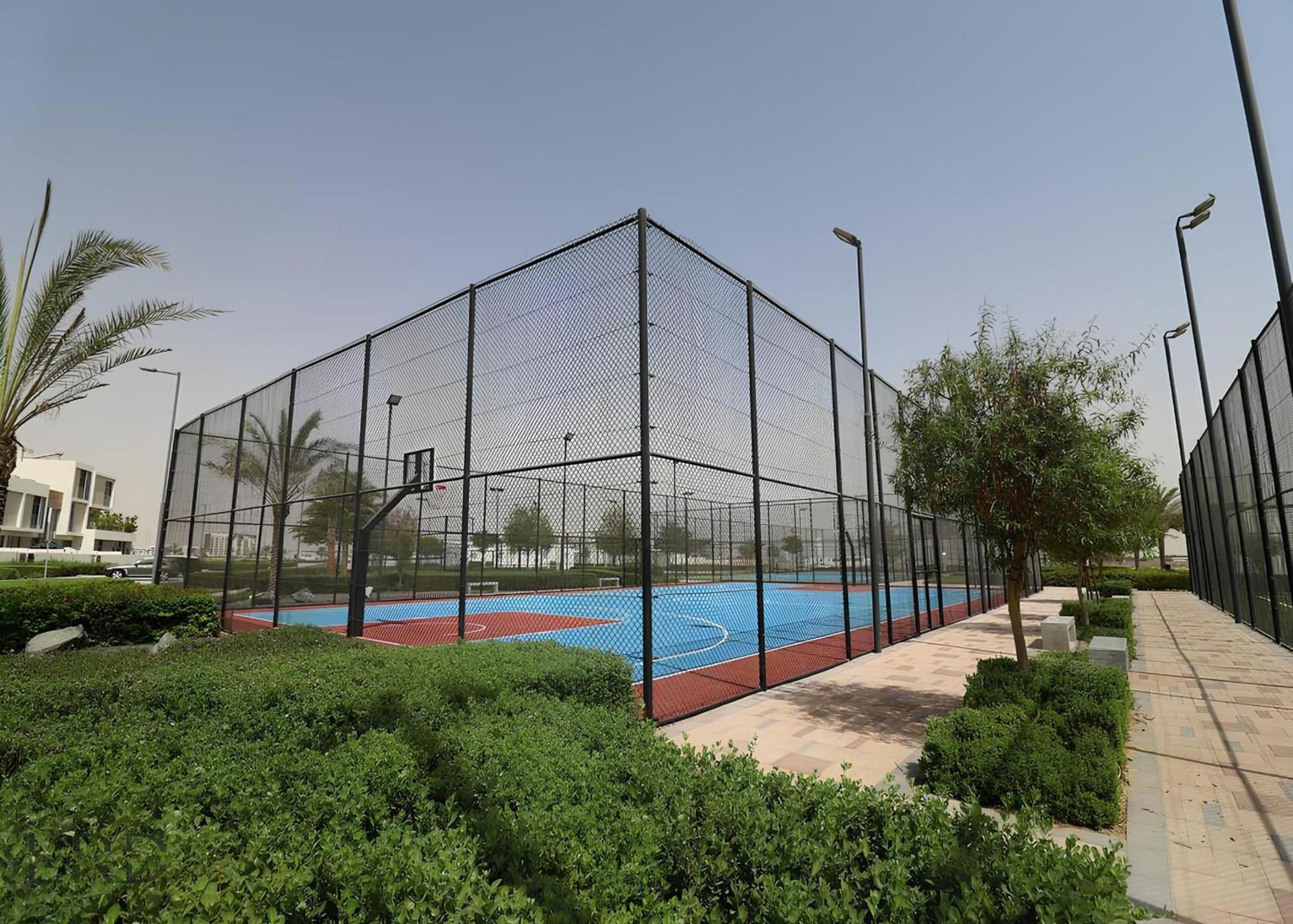 Bright And Cozy 2br In Emaar South Dubai