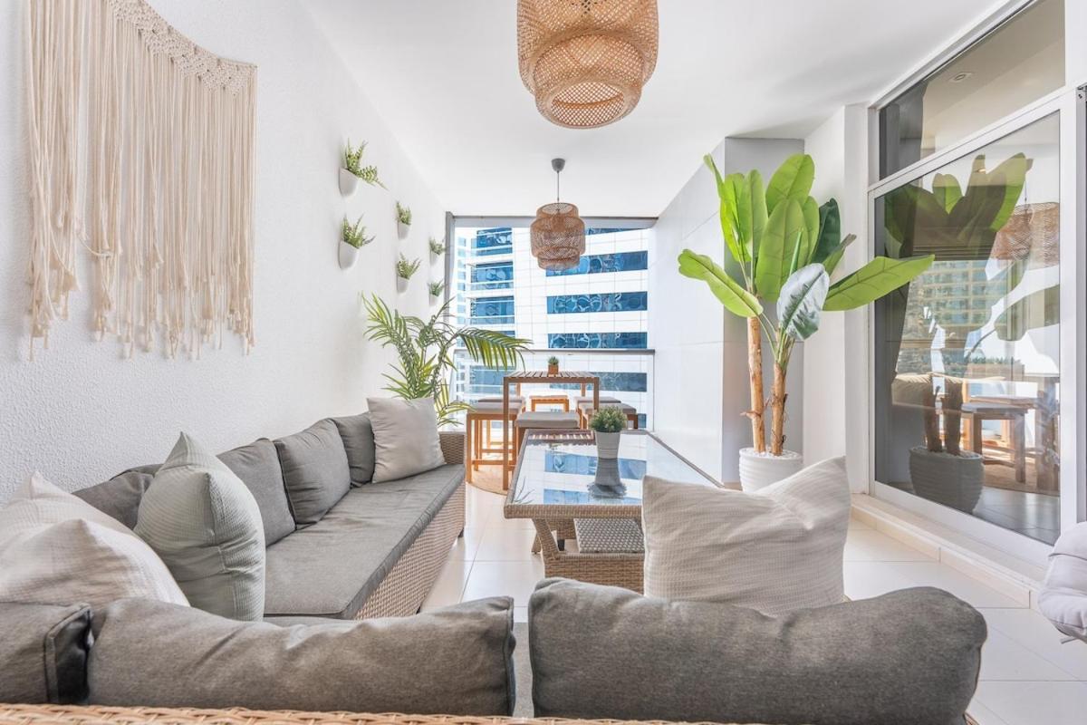 Apartment Opulent 3br With Modern Touches In Jbr