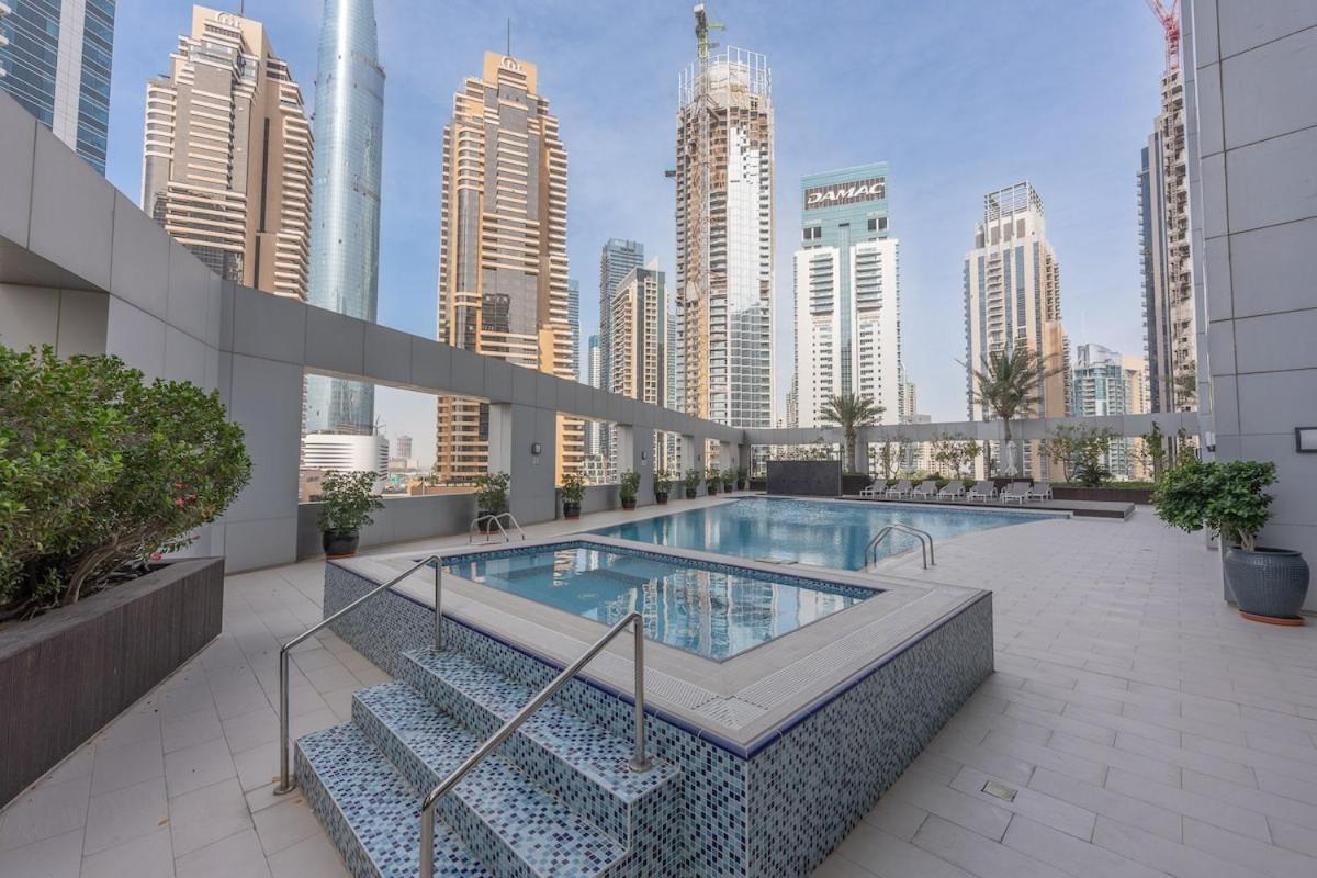 Opulent 3br With Modern Touches In Jbr Apartment