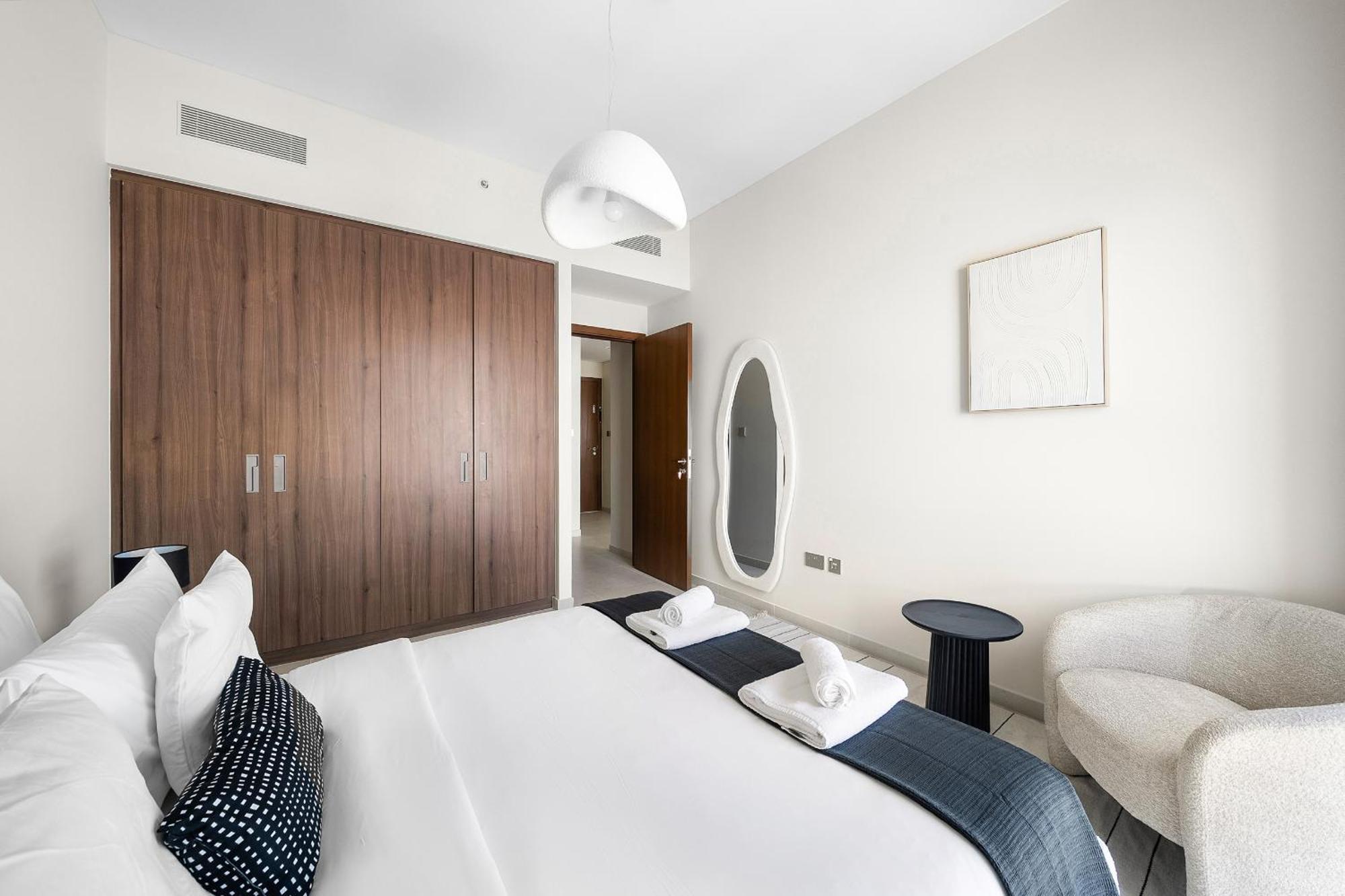 Vayk - Modern 1 Bd Near The Lagoon In Creek Harbour Apartment *