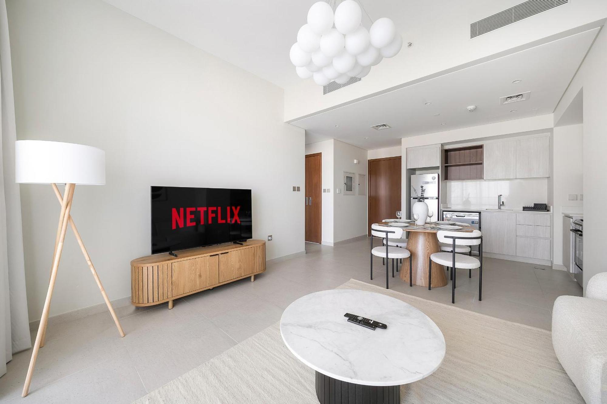 Vayk - Modern 1 Bd Near The Lagoon In Creek Harbour *
