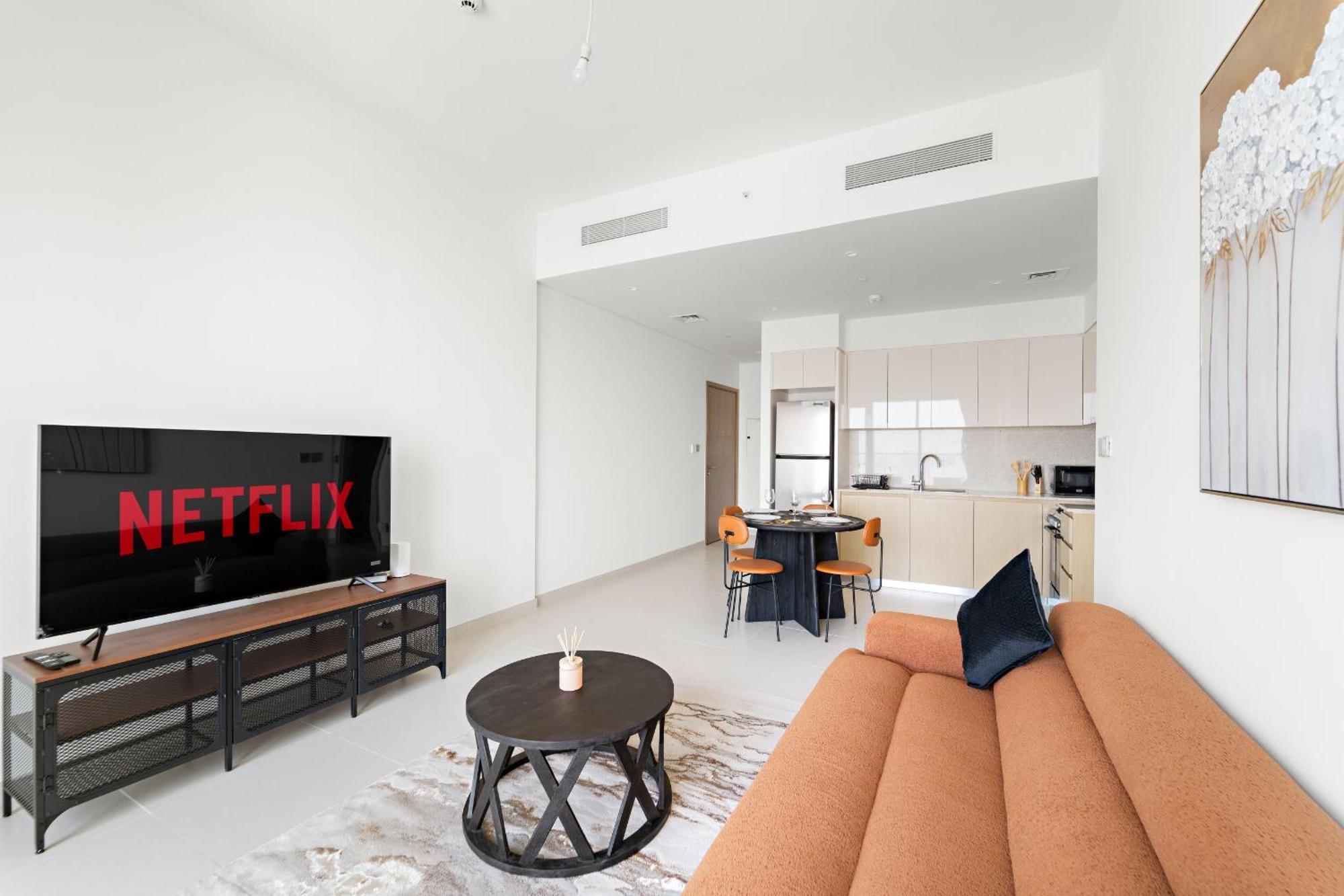 Vayk - Elegant 1 Bd In Prime Downtown Location Dubai