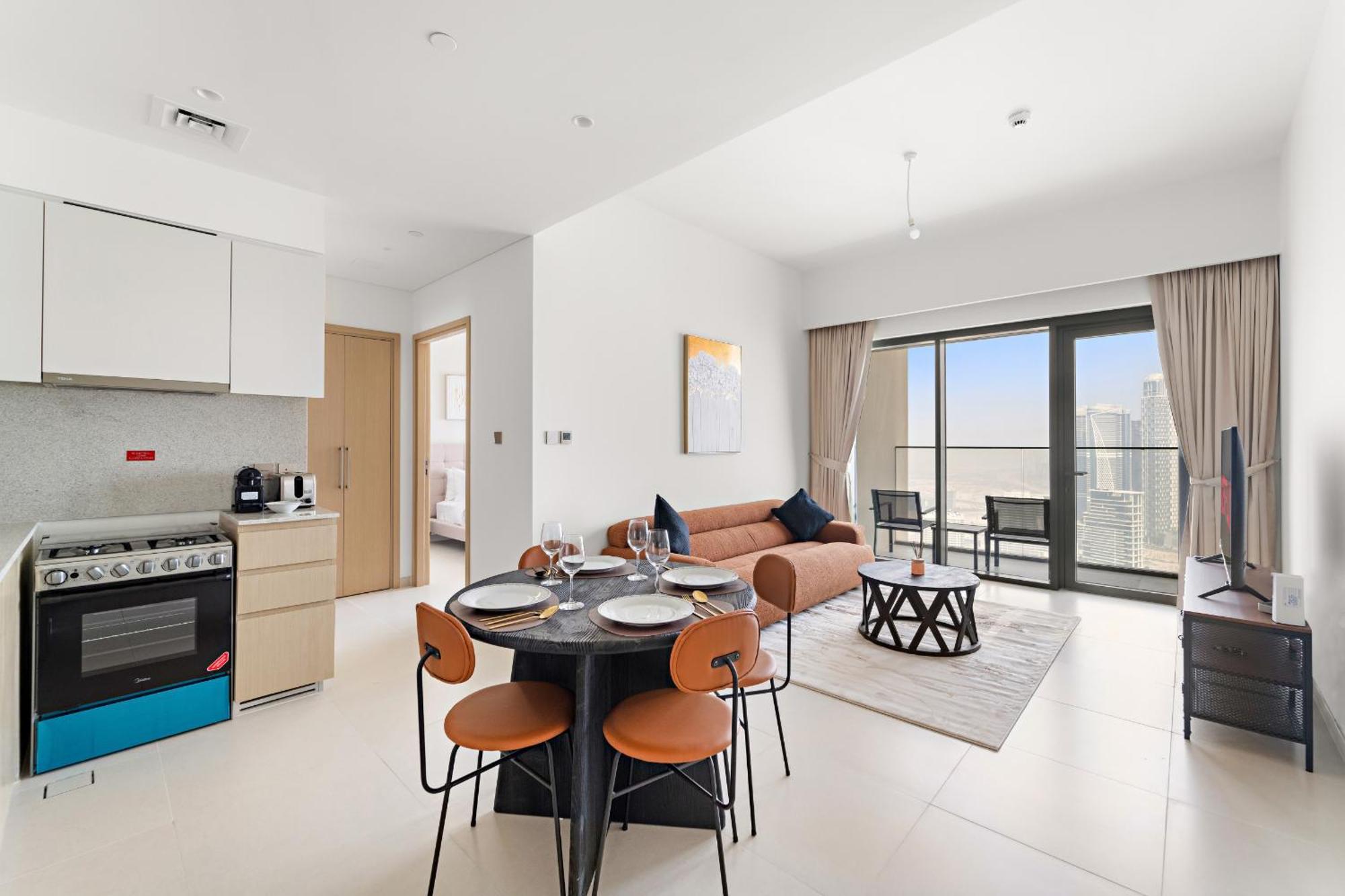 Vayk - Elegant 1 Bd In Prime Downtown Location
