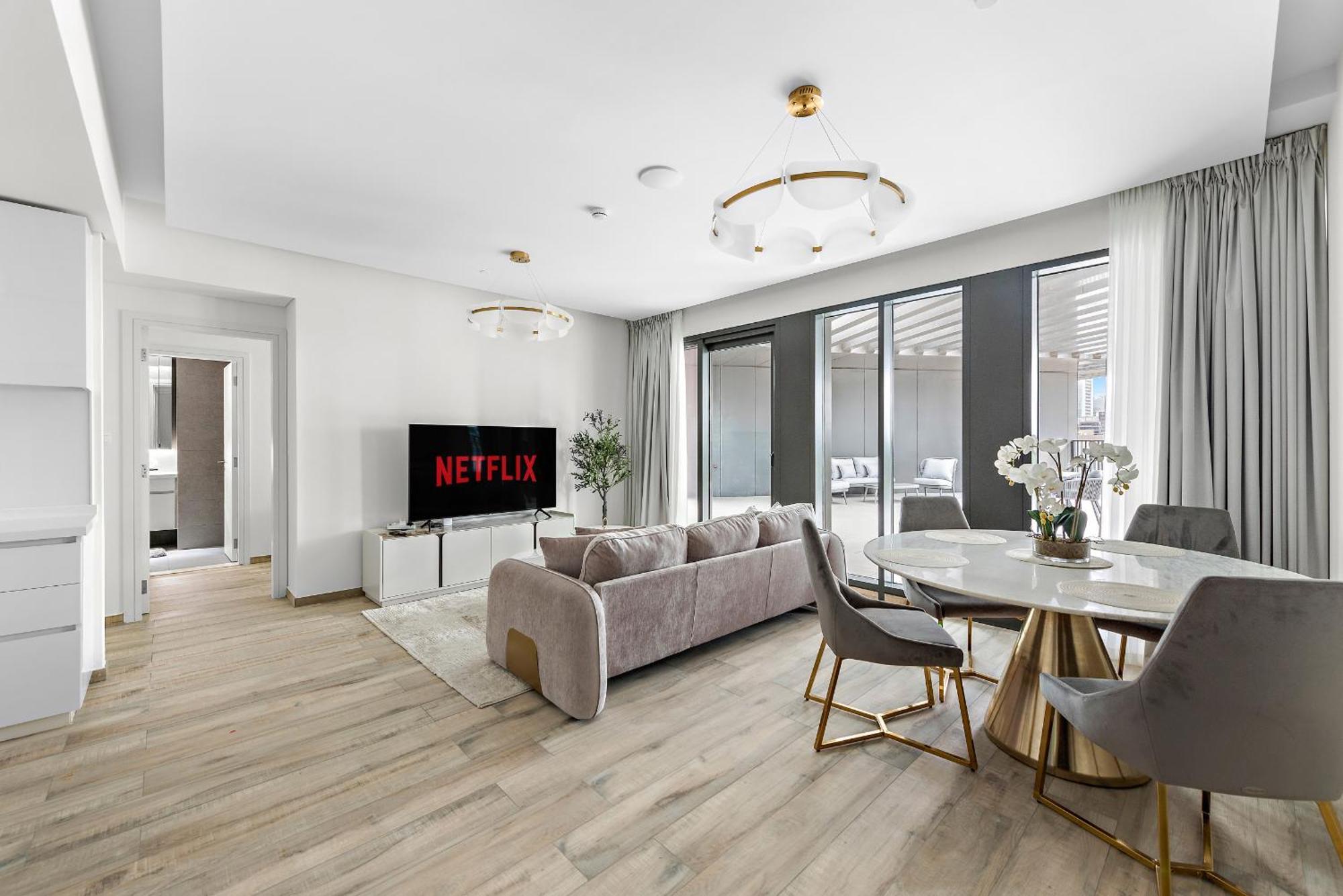 Vayk - Stylish Brand New 1 Bd With Terrace In Business Bay Apartment Dubai