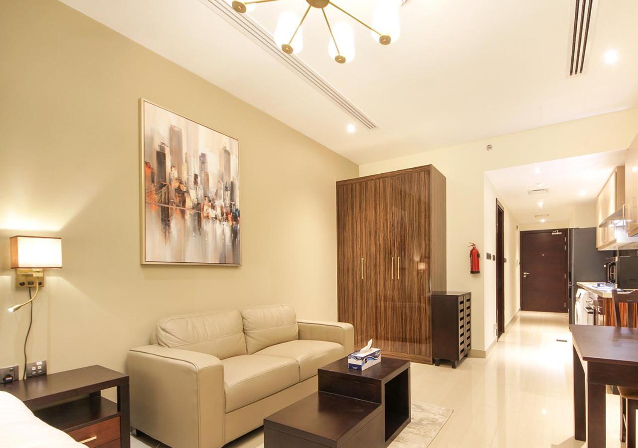 Elite Downtown With Gym, Pool Near Mall Apartment Dubai