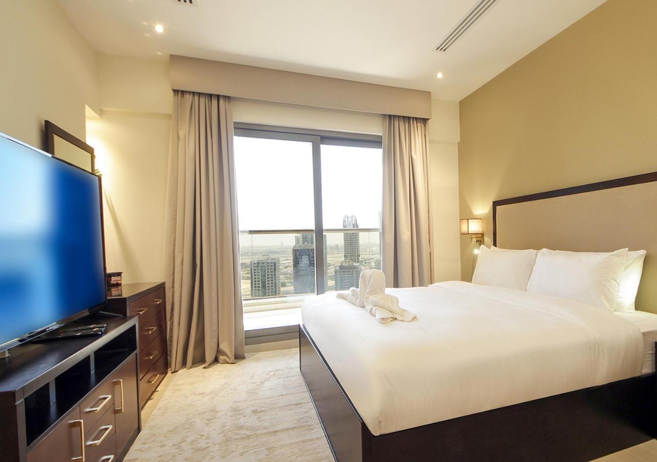 Elite Downtown With Gym, Pool Near Mall *