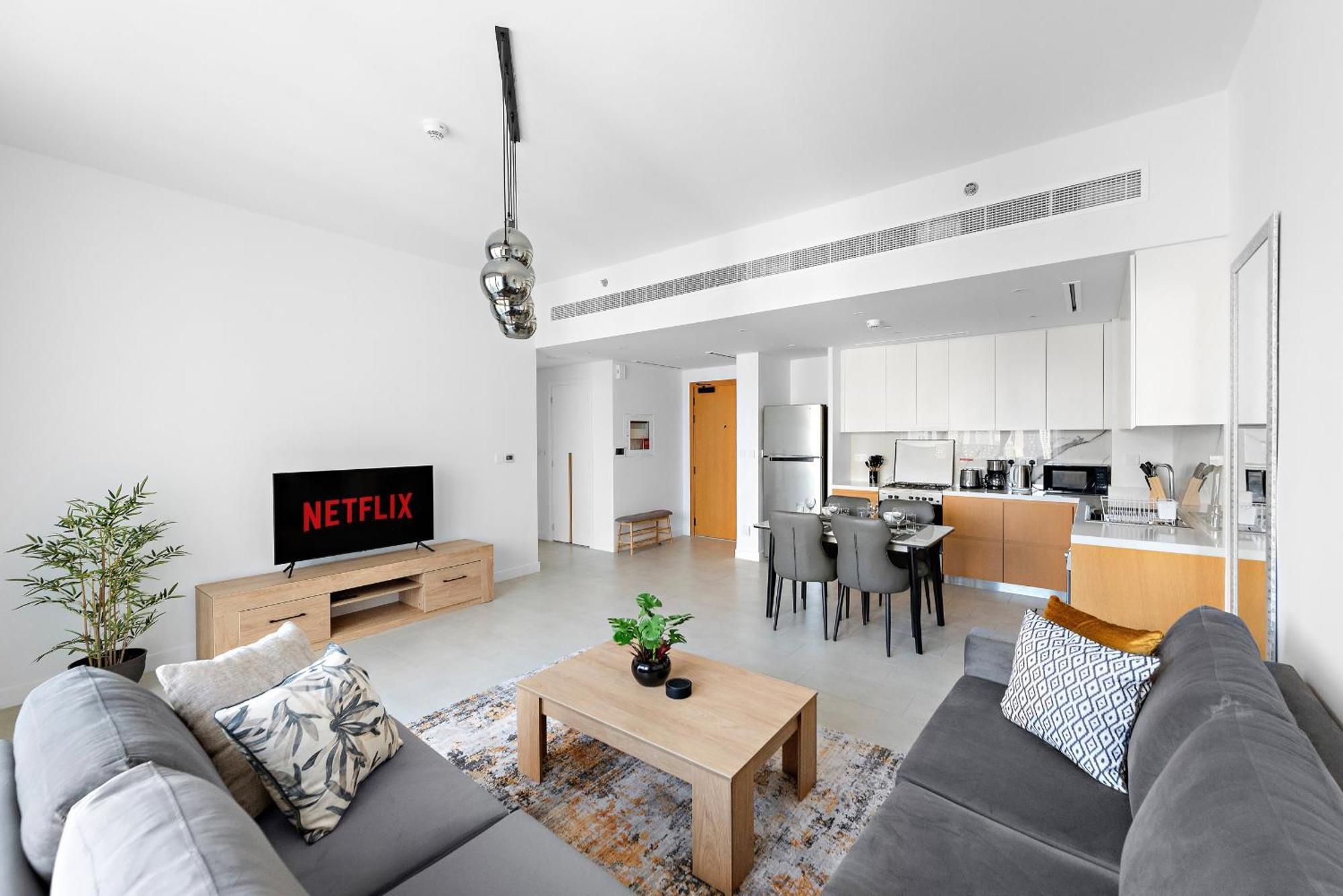 Vayk - New 1 Bd With Access In Jbr Apartment *