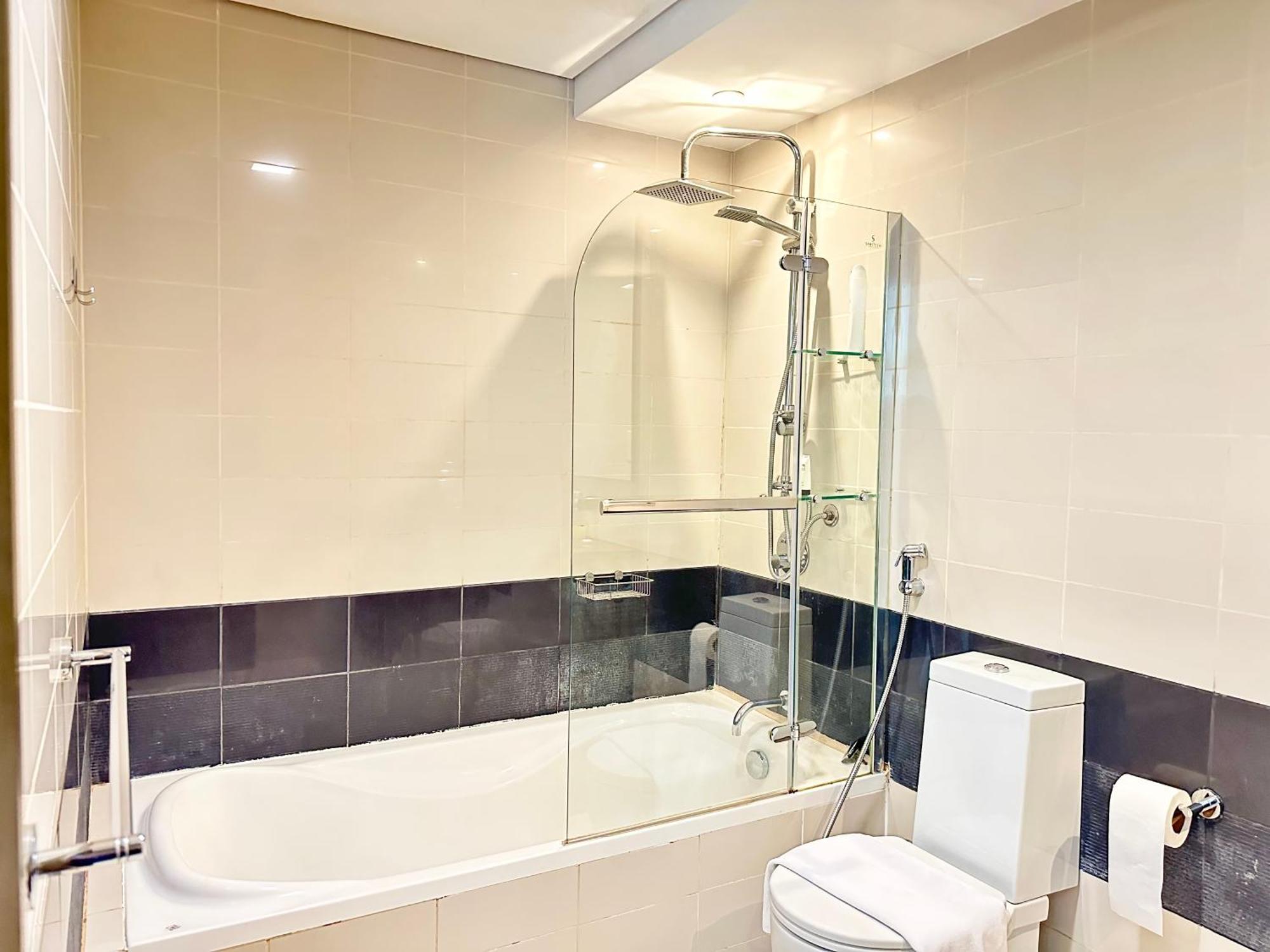 Apartment The Lofts West Downtown - 2 Minutes Walk To Burj Khalifa-dubai Mall 1bdr Dubai