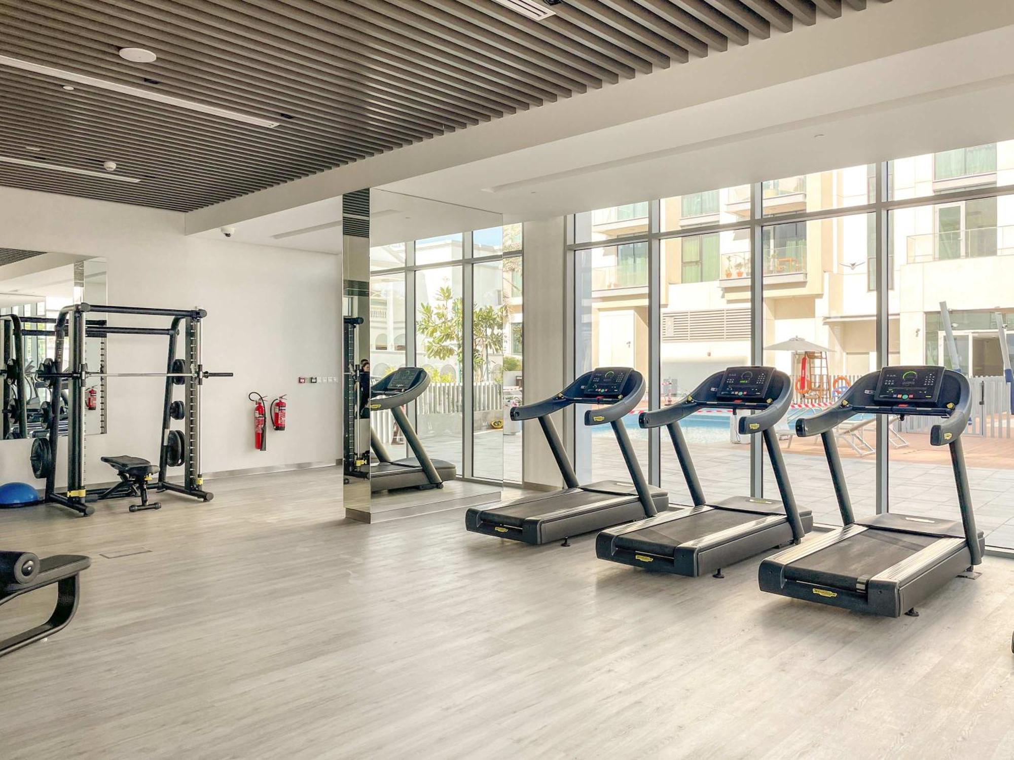 Silkhaus Canalside 2br With Maid In Canal Front * Dubai