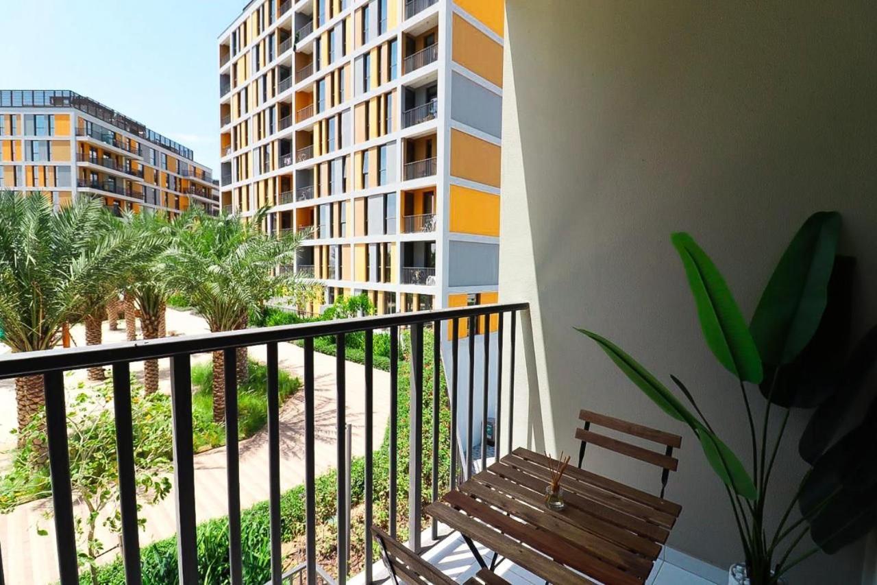 Golden Aura 1 Bedroom Apartment *