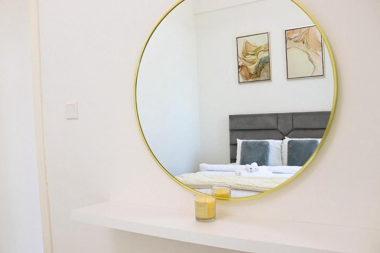 Golden Aura 1 Bedroom