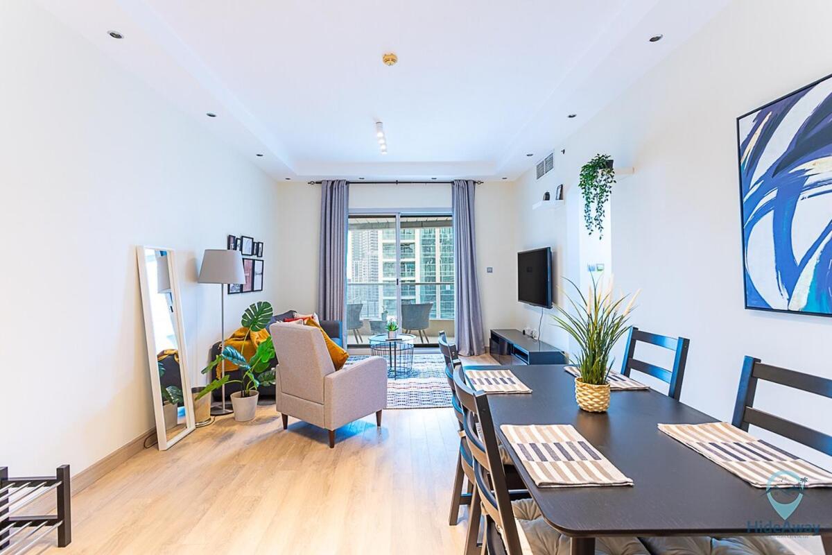 Apartment 2br Breathtaking Waterfront Heart Of Marina *