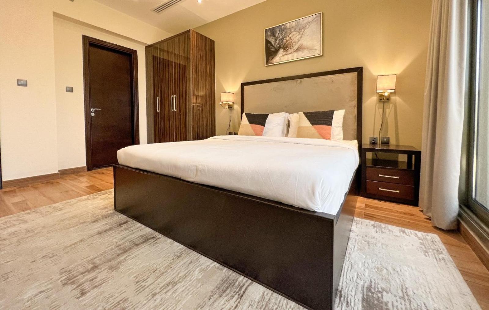 Apartment 1bdr With Burj Khalifa Views In Elite Downtown *