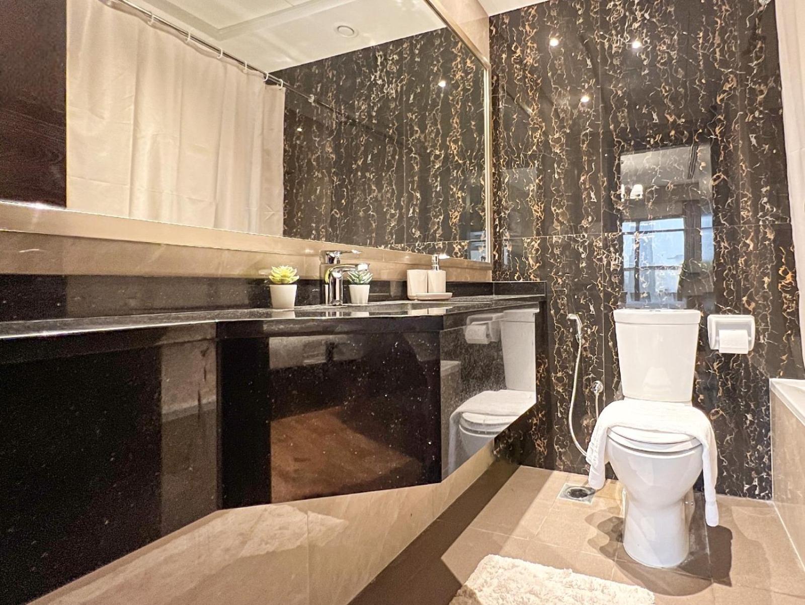 Apartment 1bdr With Burj Khalifa Views In Elite Downtown *
