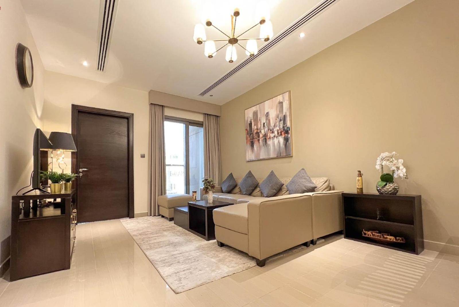 1bdr With Burj Khalifa Views In Elite Downtown Apartment Dubai