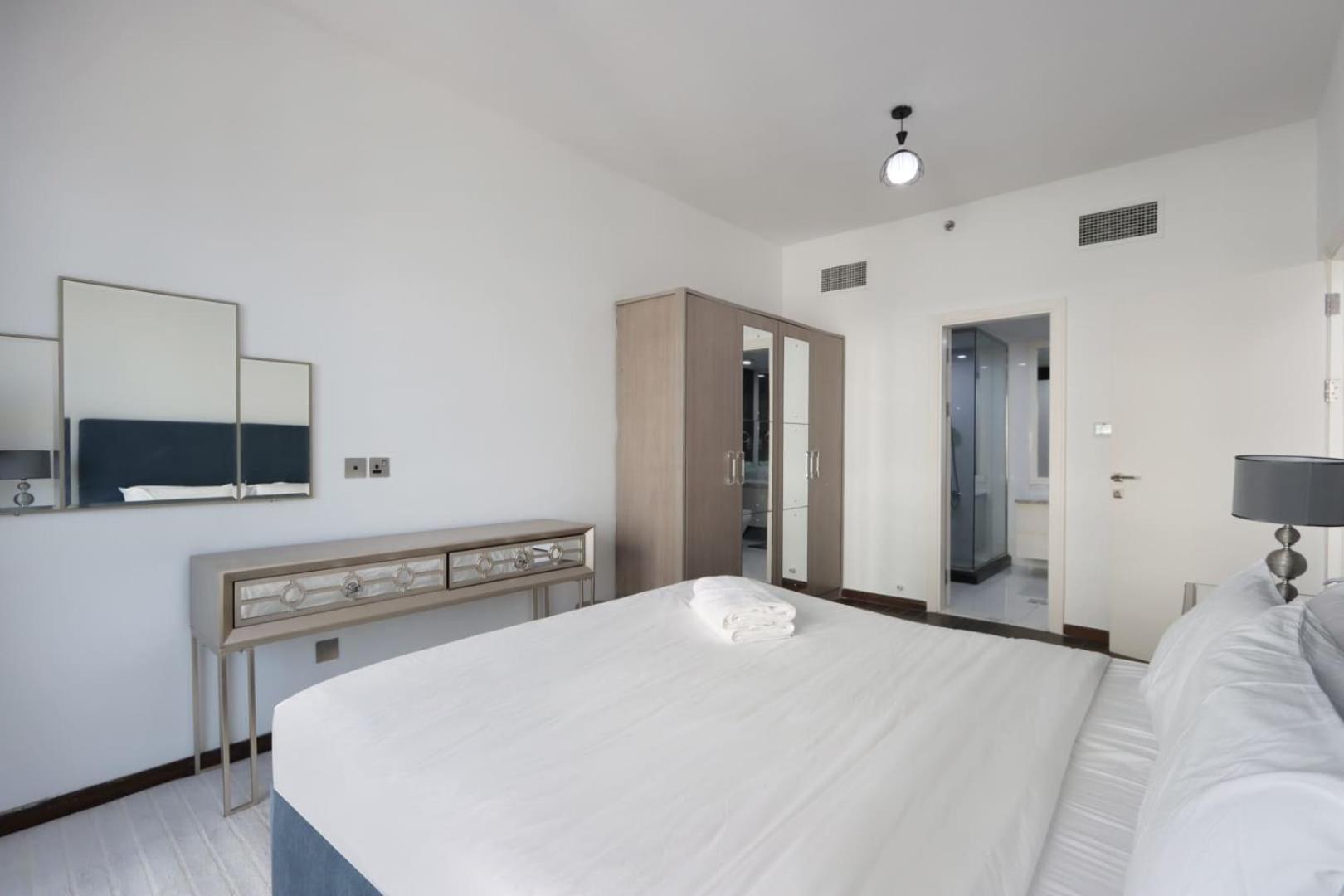 Apartment Livbnb- 3br With Marina Views In Manchester Tower *