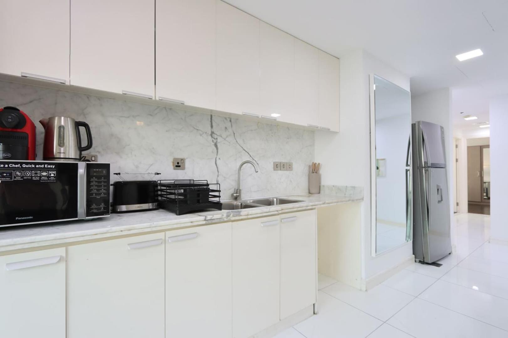 Apartment Livbnb- 3br With Marina Views In Manchester Tower *