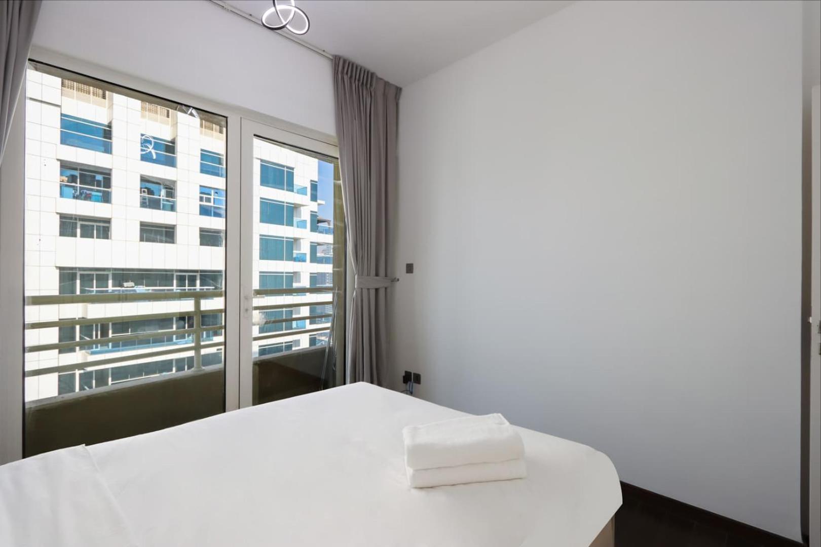 Livbnb- 3br With Marina Views In Manchester Tower Dubai