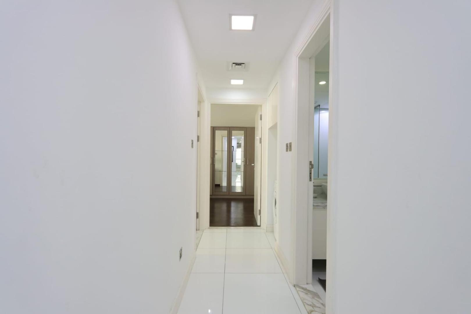 Livbnb- 3br With Marina Views In Manchester Tower * Dubai