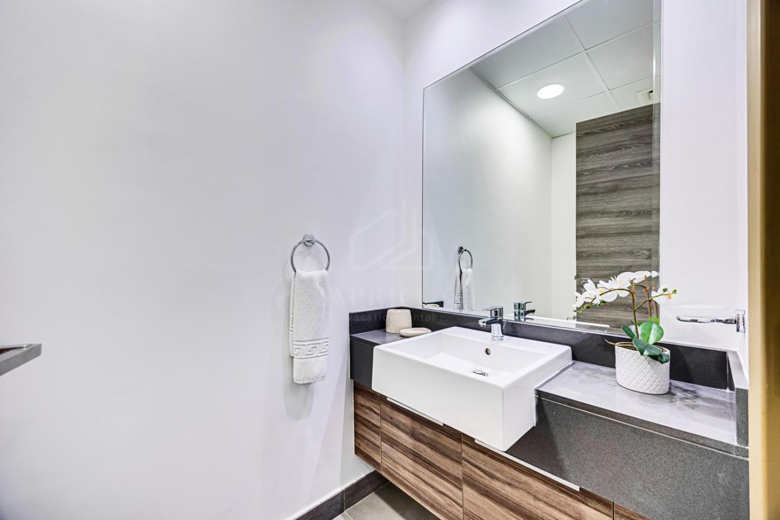 Apartment Elegant 1-bedroom At Bloom Heights *