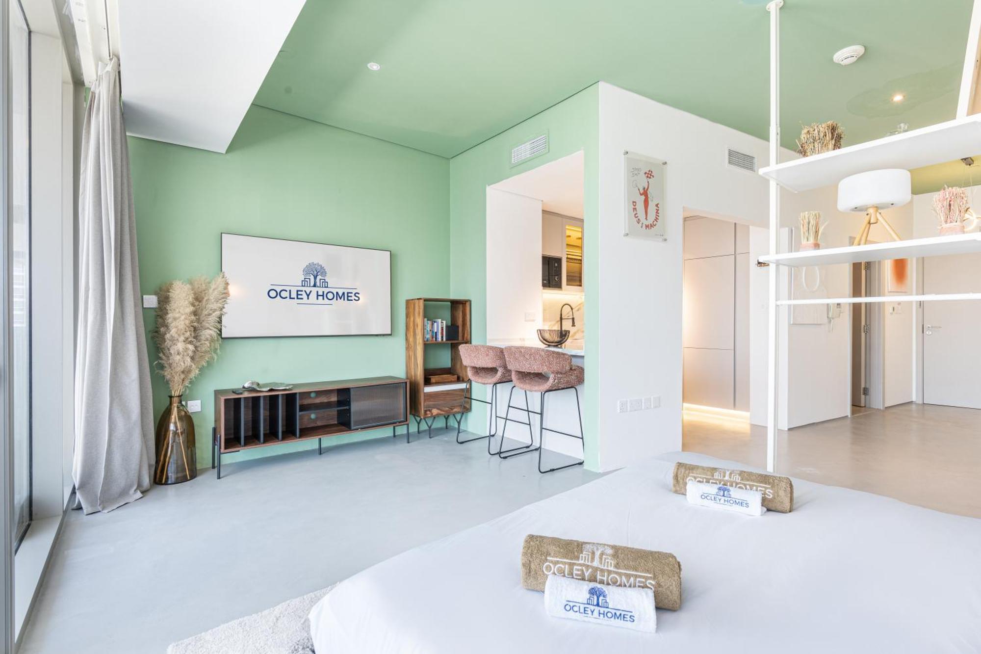 Premium & Cozy In The Heart Of Sports Apartment Dubai