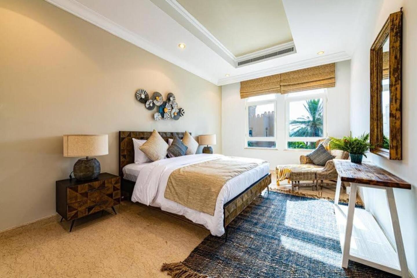 Villa Contemporary Spanish Style Beachfront In Palm Jumeirah
