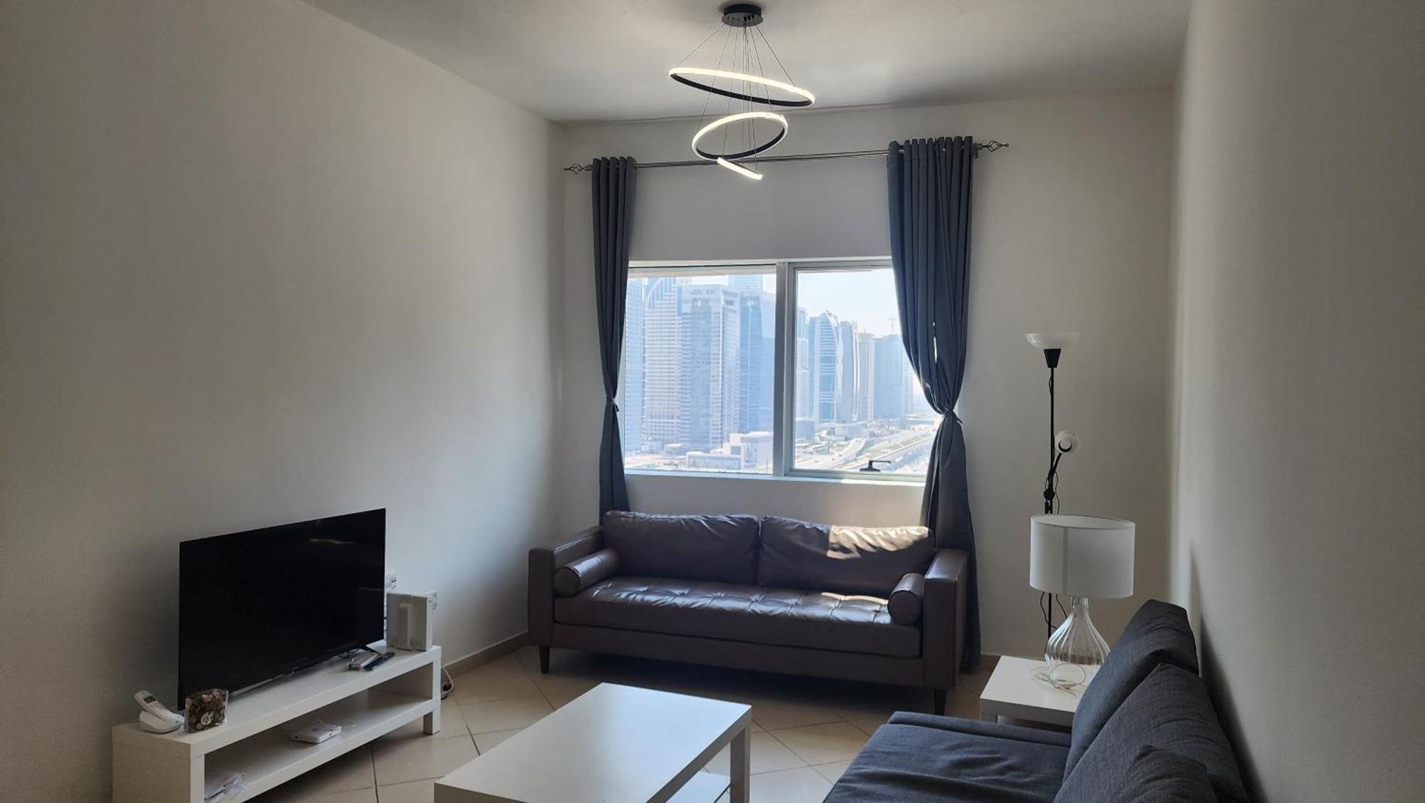 Marina Nest - Spacious One Bed In Marina With A View Near Metro And Tram