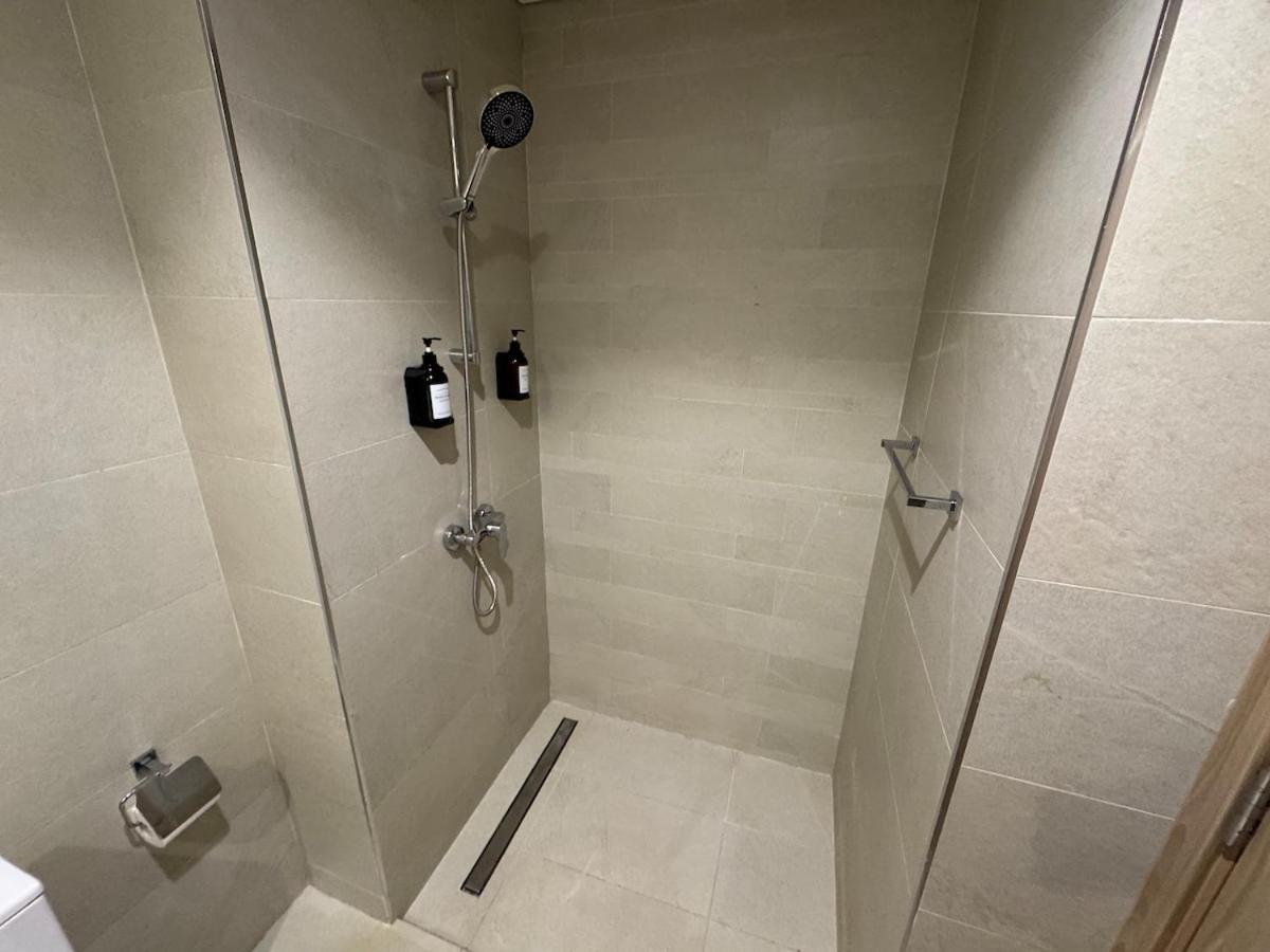 Free Parking Pet Friendly Near Downtown * Dubai