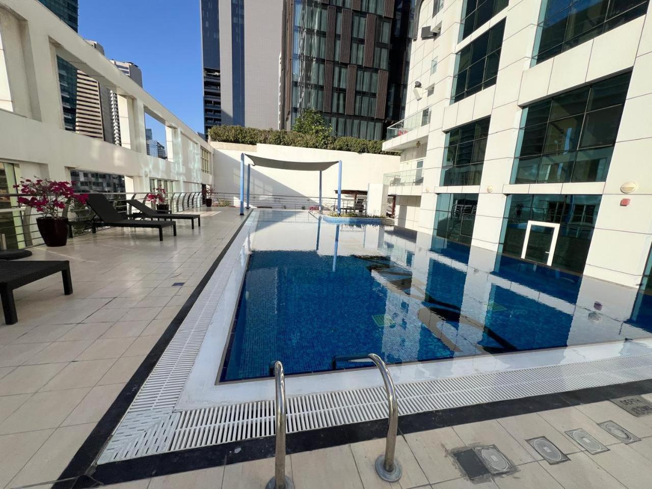 Apartment Luxury Prestige 1br In Damac Central-02