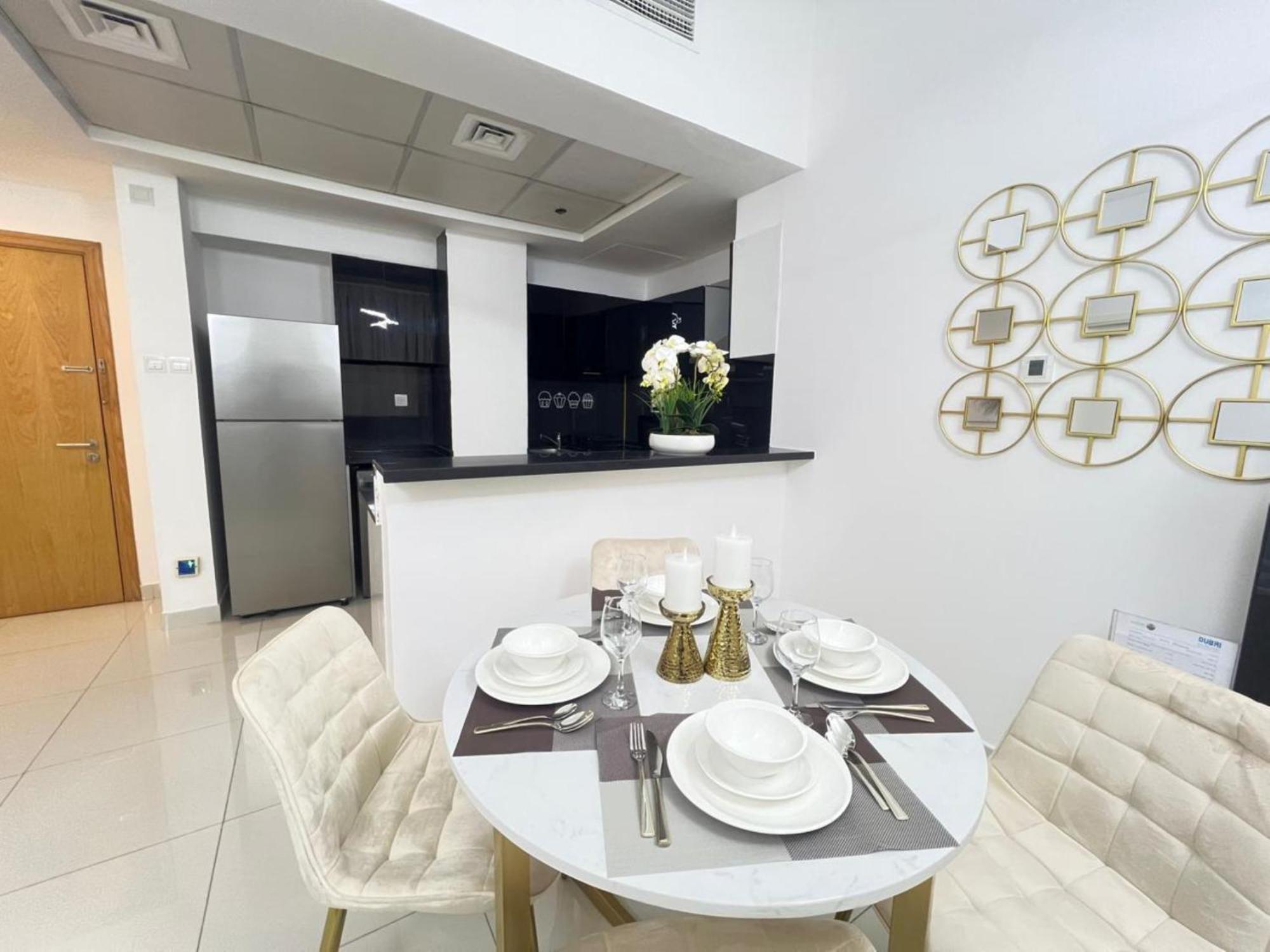 Luxury Prestige 1br In Damac Central-02 Apartment *
