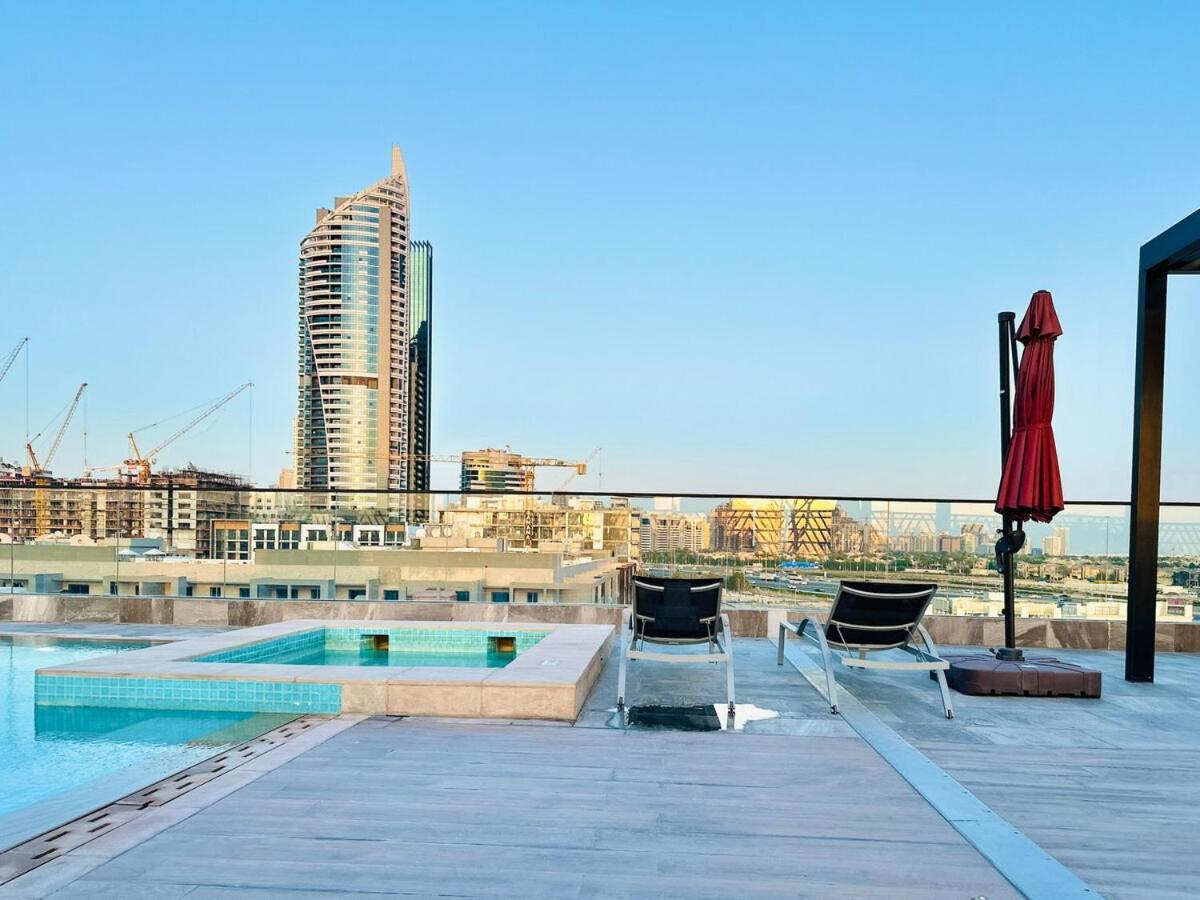Peaceful 2 Bed Oasis In Jvc Apartment