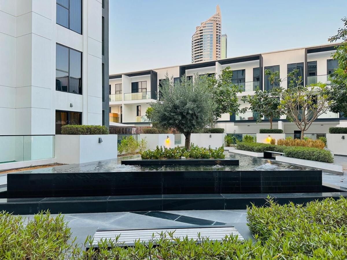 Apartment Peaceful 2 Bed Oasis In Jvc *