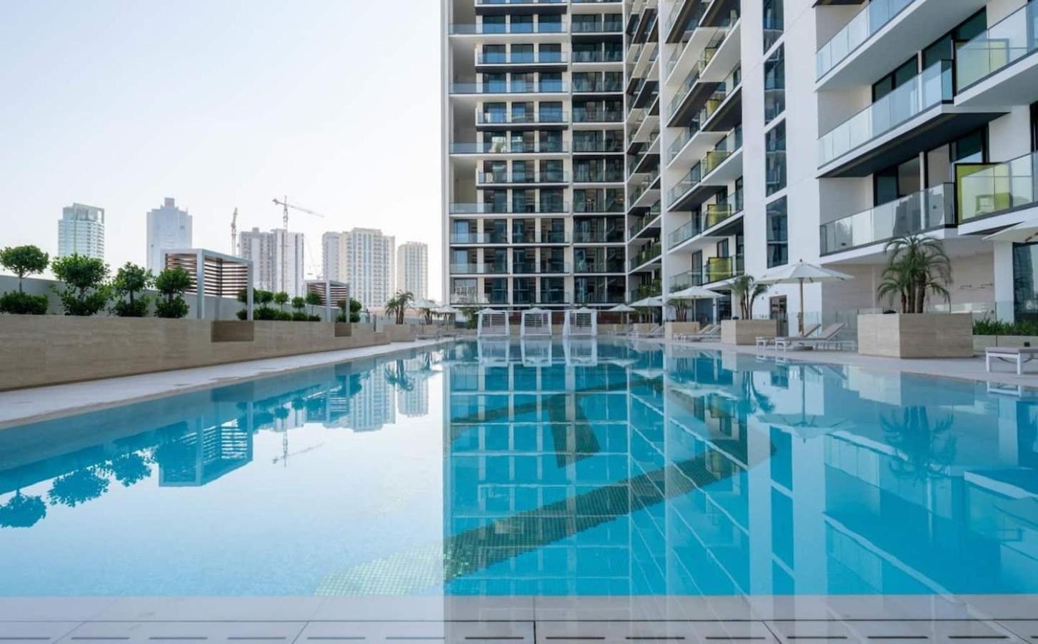 Elegant 1br Escape In Jvc! Apartment