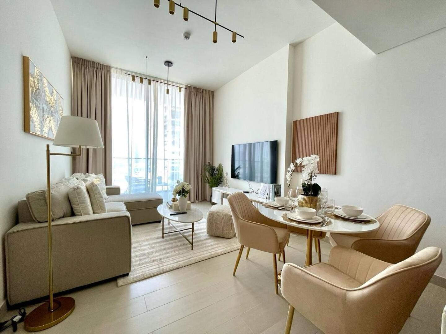 Elegant 1br Escape In Jvc! * Dubai