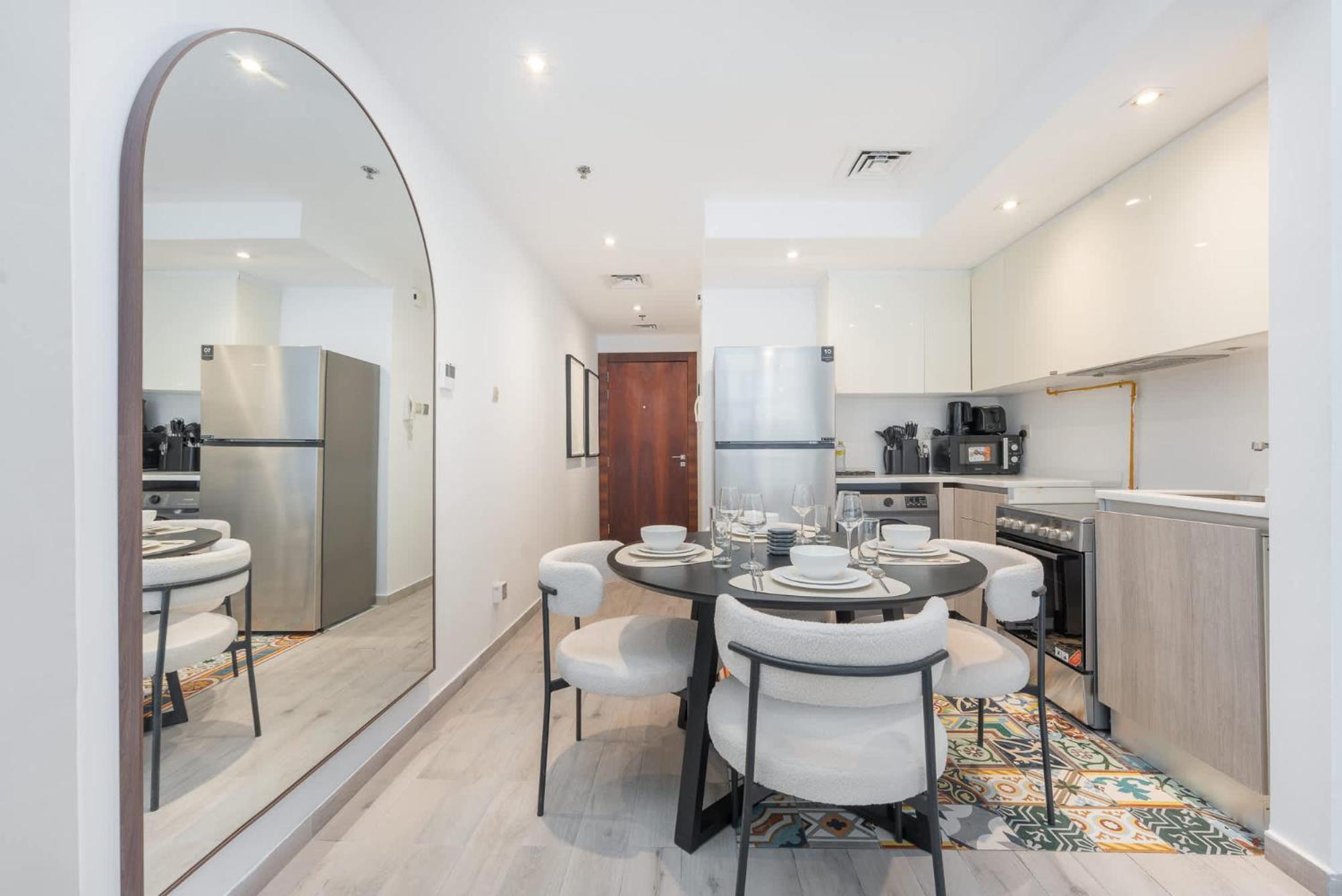 Apartment Elegant Living In A Prime Location Shamal Dubai