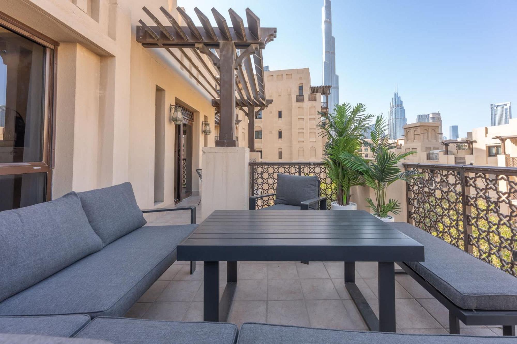 Luxury 2br With Full Burj Khalifa View 2-min Walk To Mall * Dubai